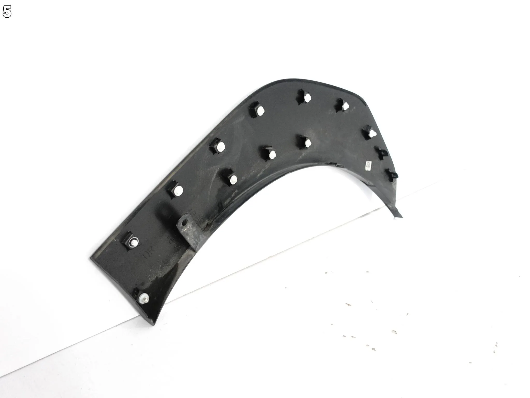TOYOTA BZ4X SUBARU SOLTERRA 22- LISTWA OSŁONA NA BŁOTNIK TYŁ PRAWA 6a9e69e735756da30ae0b3e09592b940