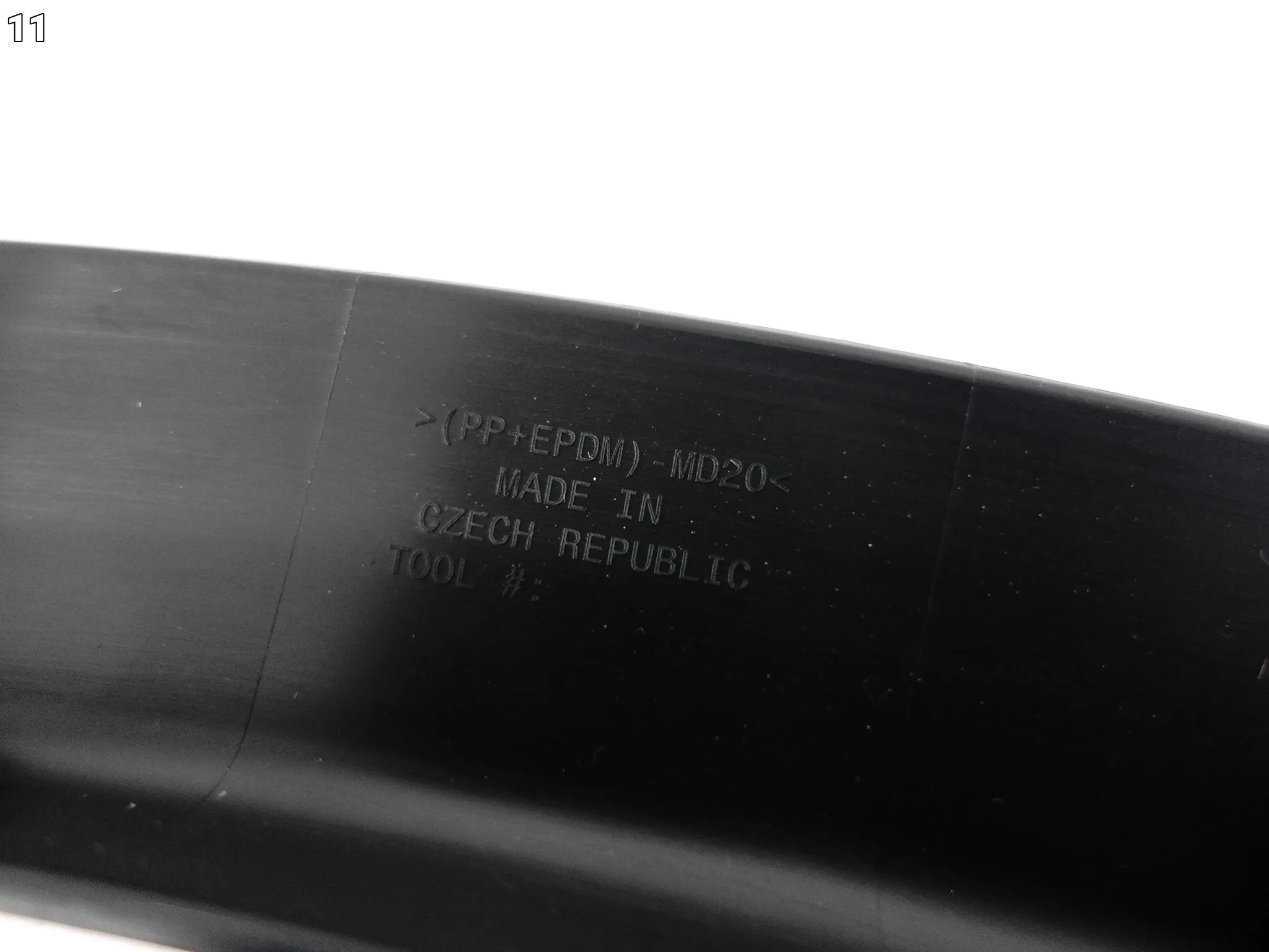 TESLA MODEL Y 20-25 LISTWA NAKŁADKA NA BŁOTNIK TYŁ PRAWA ORYGINALNA 7616c82f23a4942e171ef5e72b4e21c7