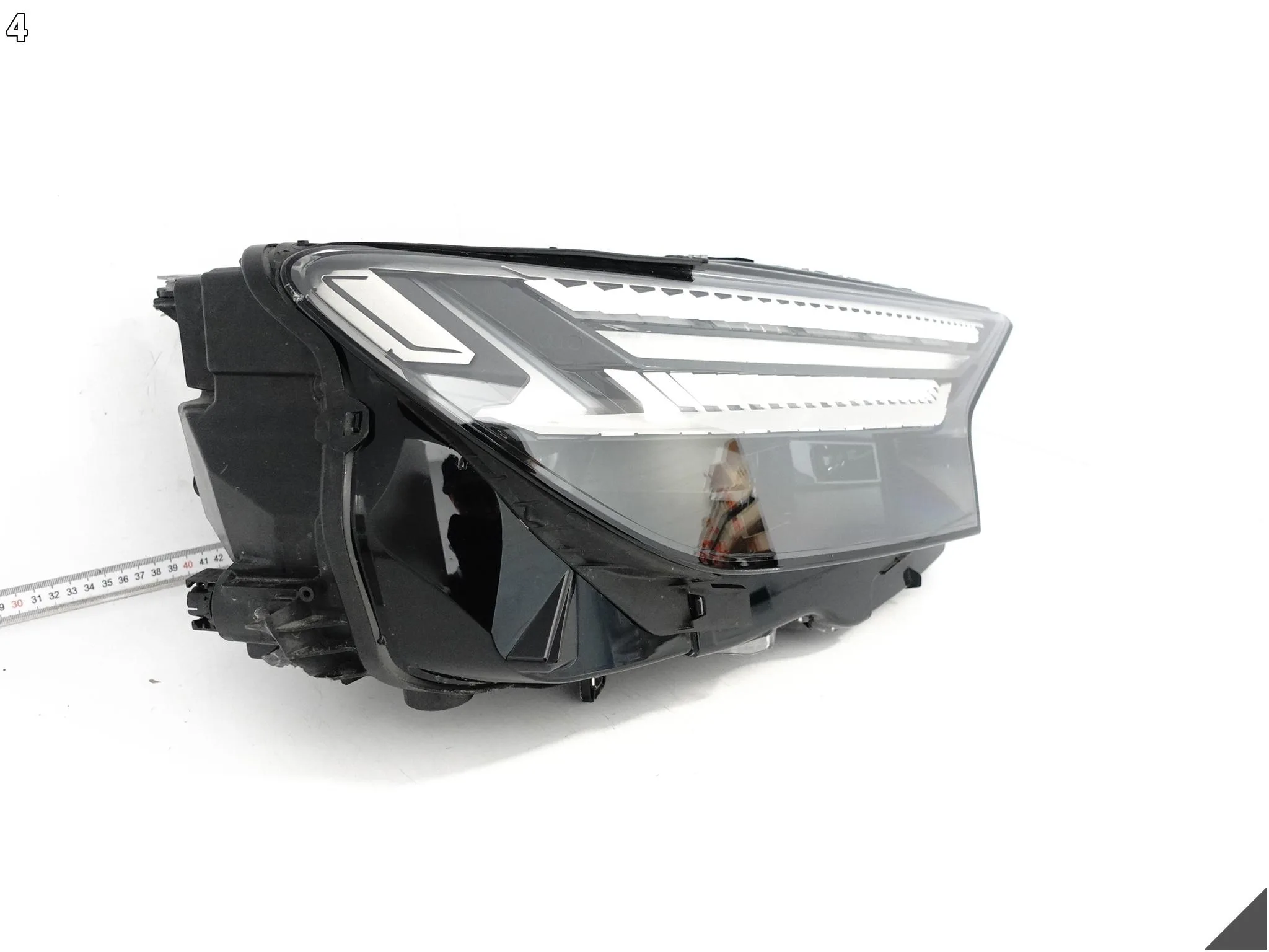 AUDI Q4 E-TRON 89A 21- LAMPA MATRIX HIGH FULL LED PRAWA PRZÓD EUROPA e085619eb6d41aae1ea810eb41a8a62b