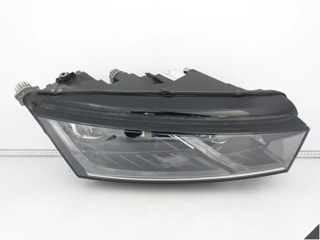 SKODA OCTAVIA IV 4 5E4 20-23 LAMPA FULL LED CRYSTAL LIGHTING PRAWA PRZÓD EU f8ecaf481b73bf3fae21e2216f8e15ee