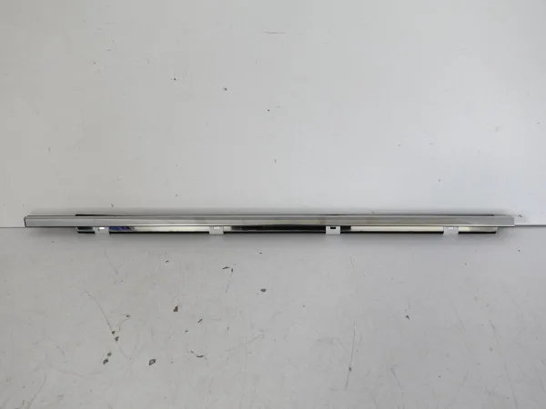 LEXUS RX V 5 RX450 RX350 22- LISTWA ZGARNIAJĄCA SZYBY PRZÓD PRAWA CHROM aa09fa05fecde130540733f2af0b076e