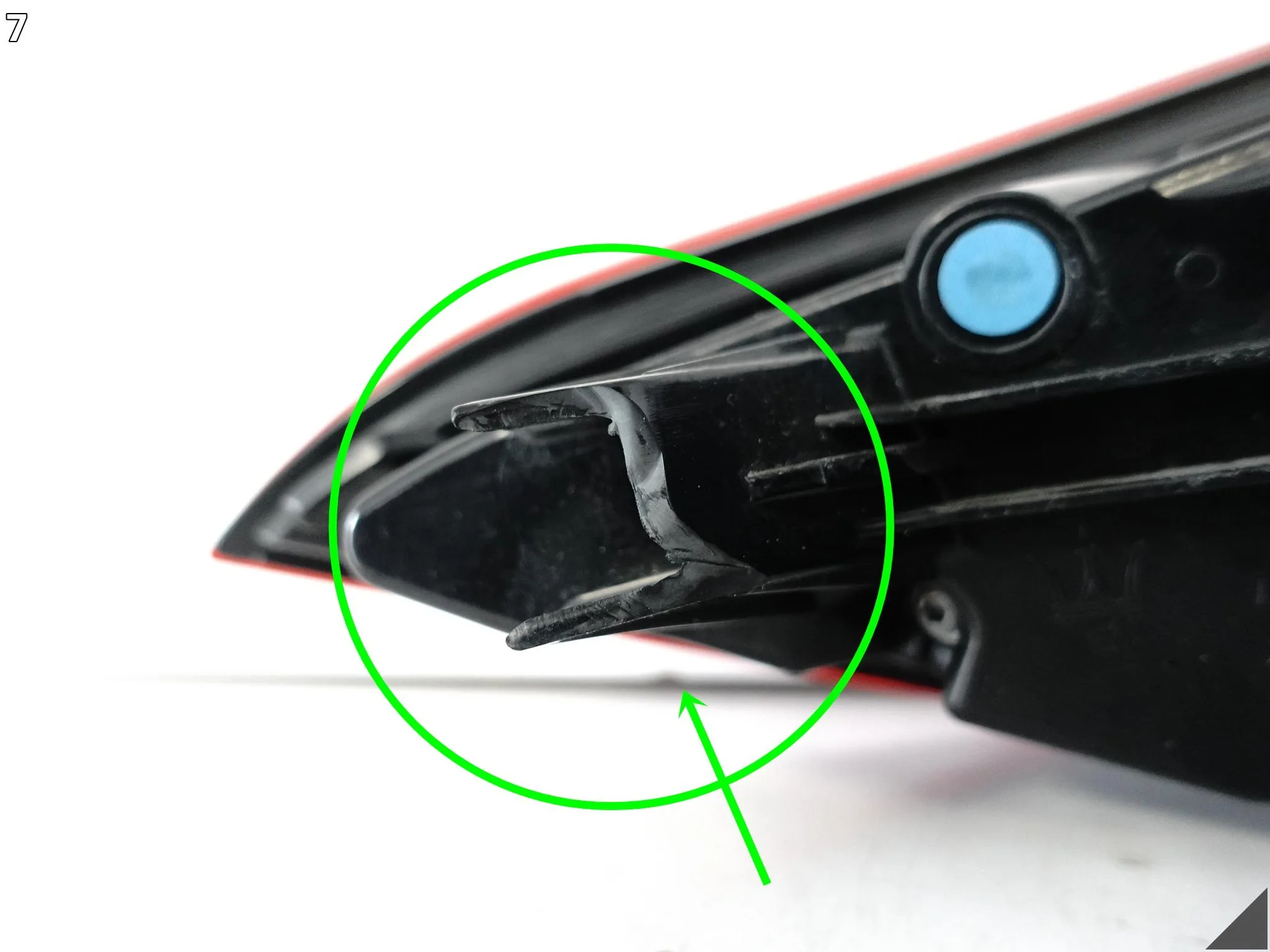 MASERATI LEVANTE M161 16-21 LAMPA LED W BŁOTNIK PRAWA TYŁ EUROPA 20670205 53f7c56e83cc65da4e0616b8770b01ff