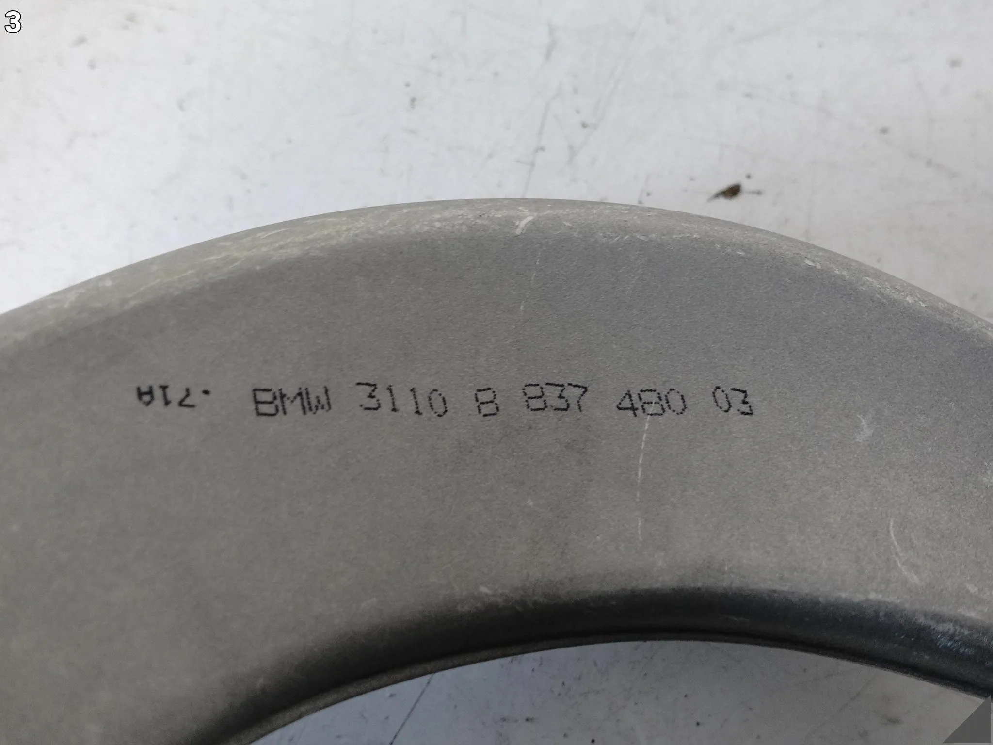 BMW 5 G60 G61 23- WAHACZ ROZPRĘŻNY Z PODUSZKĄ PRZÓD PRAWY ORYGINALNY 76d030055aaac286096fa9fdf978faaf