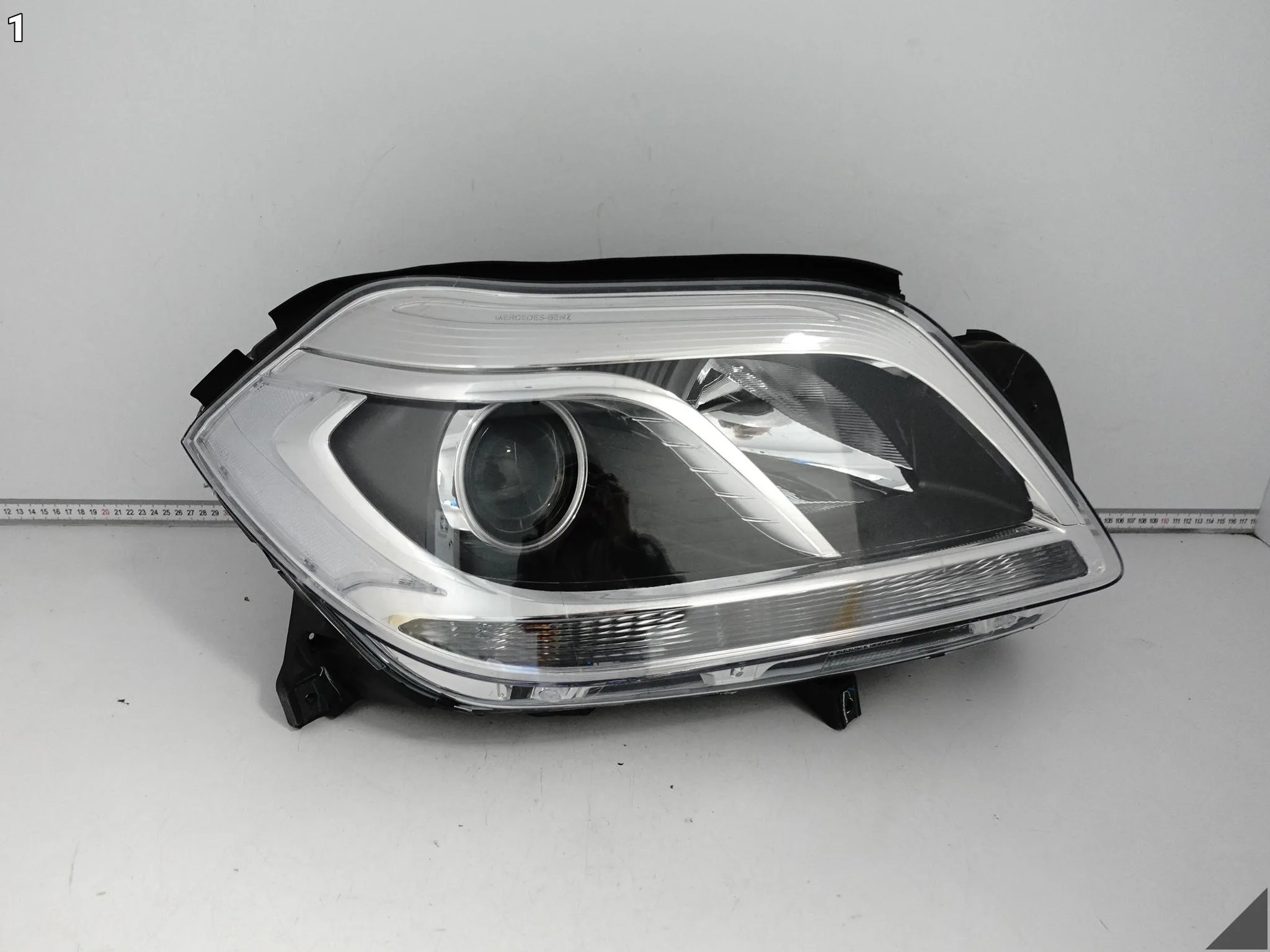 MERCEDES GL II X166 12-15 LAMPA HEADLIGHT ZWYKŁA HALOGEN PRAWA PRZÓD EU 547e8109bb6c97c5166bba437d584b2f
