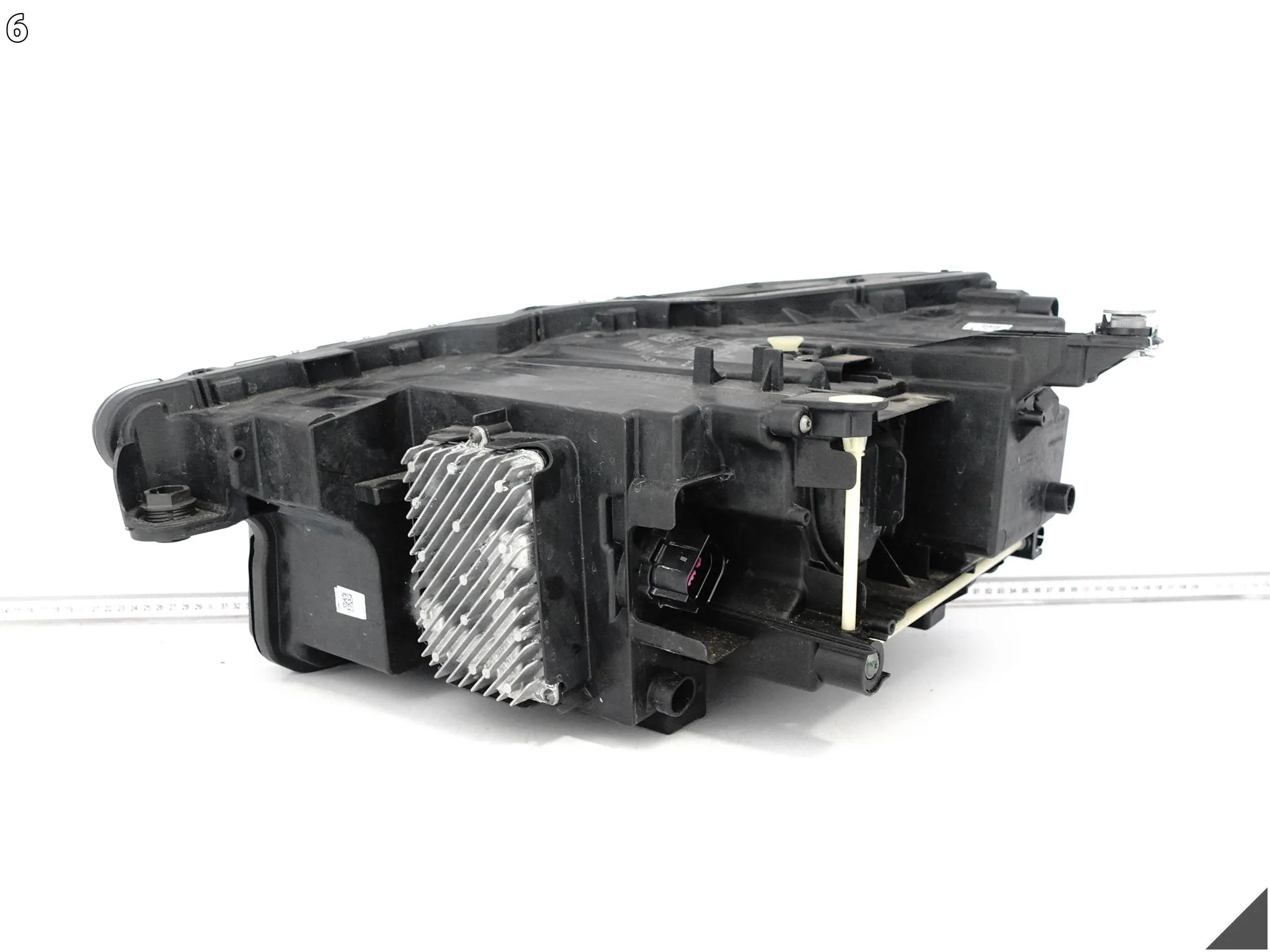 AUDI Q4 E-TRON 89A 21- LAMPA MATRIX HIGH FULL LED PRAWA PRZÓD EUROPA d3897cbd578643d72376dc3705244102