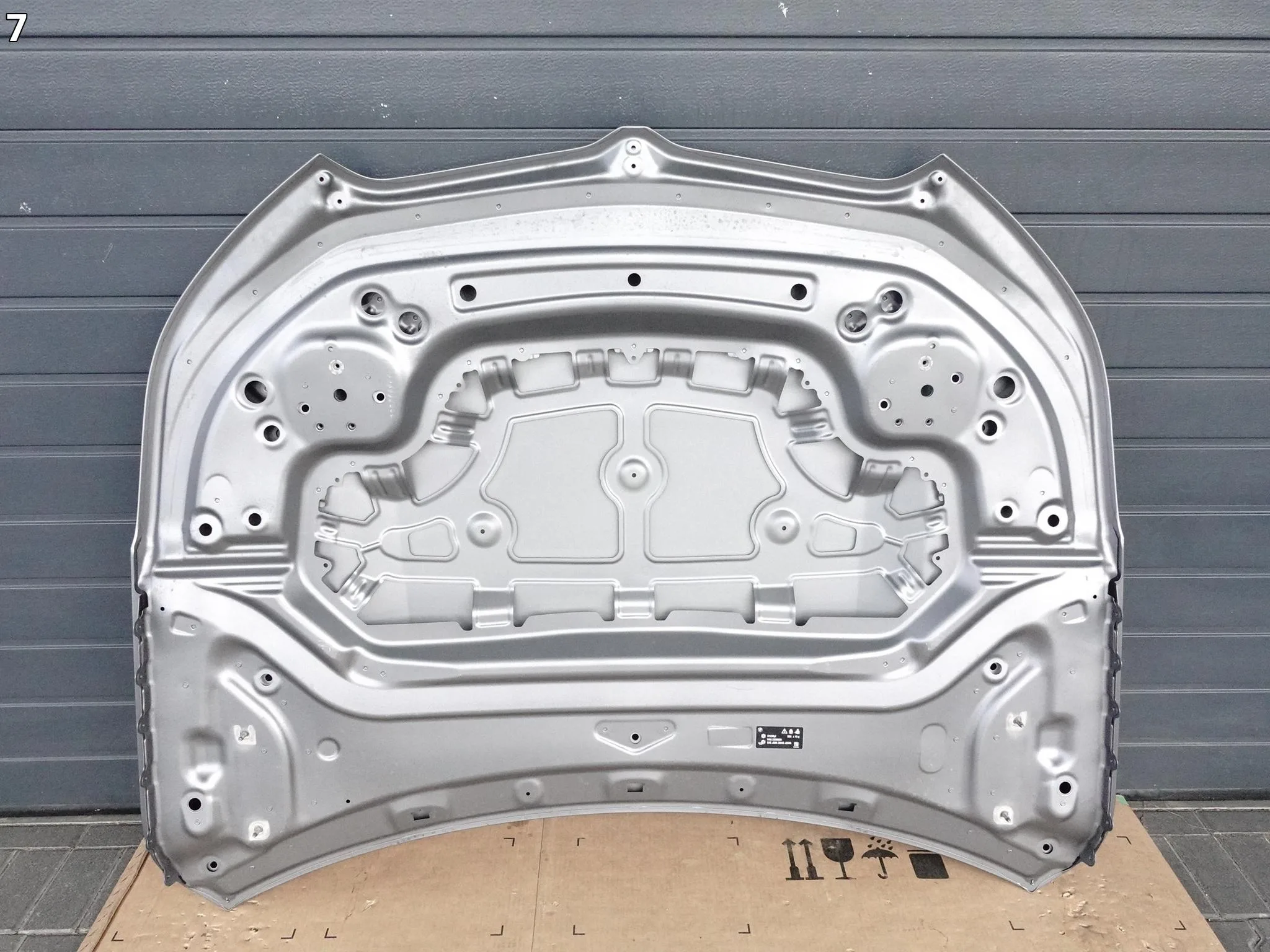 BMW X1 U11 22- MASKA POKRYWA SILNIKA BONNET PRZÓD db82ed9651284637367437f62ddfb91e