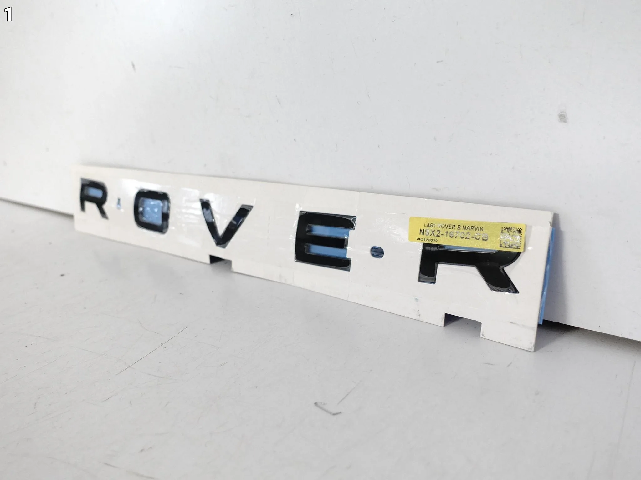 RANGE ROVER SPORT III 3 L461 22- ZNACZEK EMBLEMAT MASKI NOWY ORG NARVIK e9a0b23a6a196177e6f399c08444a729
