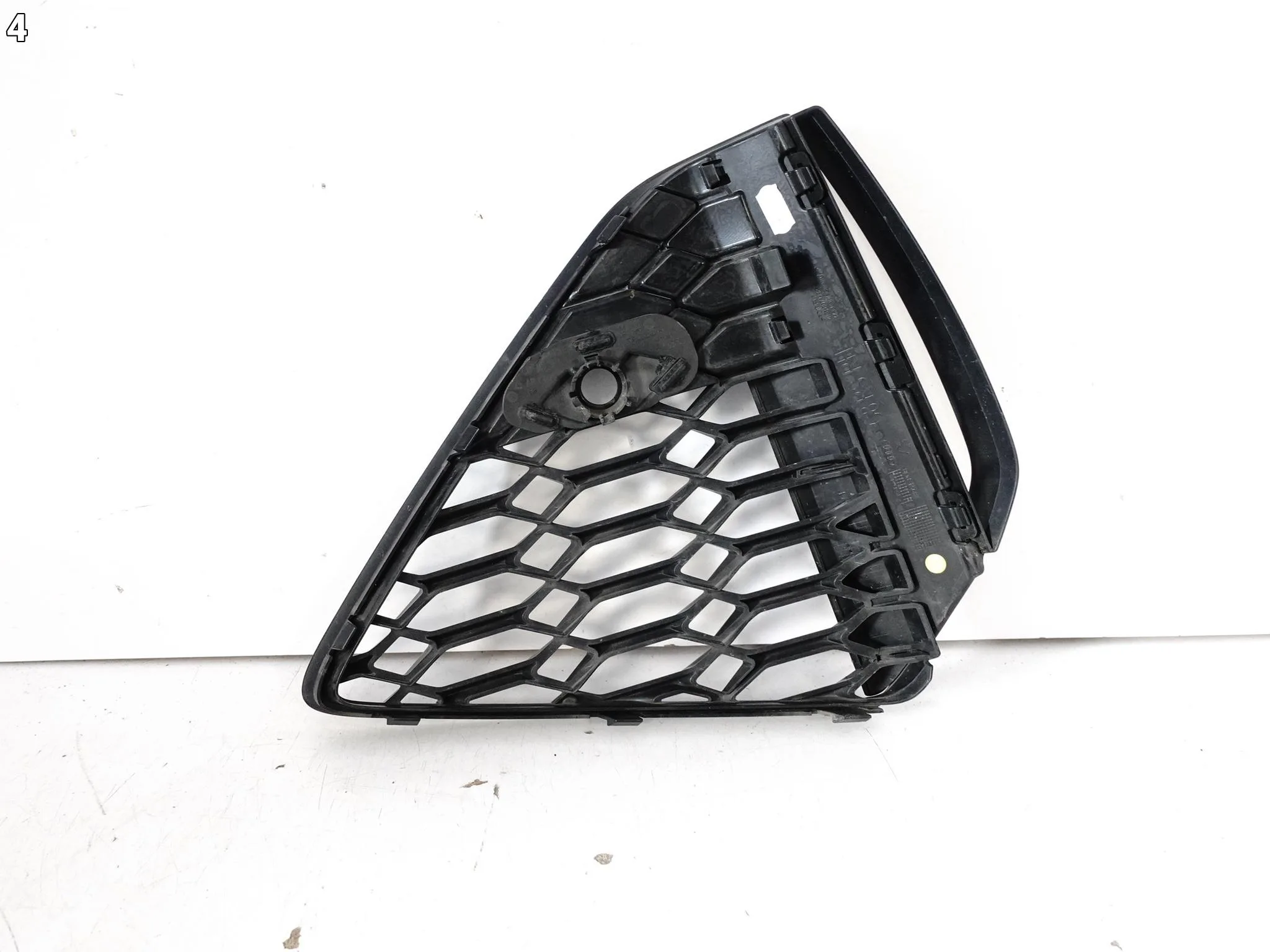 AUDI RS7 RS6 4K8 C8 19-25 KRATKA WLOT ATRAPA W ZDERZAK PRZÓD PRAWA ORG 5211fbc4dbcf8d8358f4ca3f0935ead3