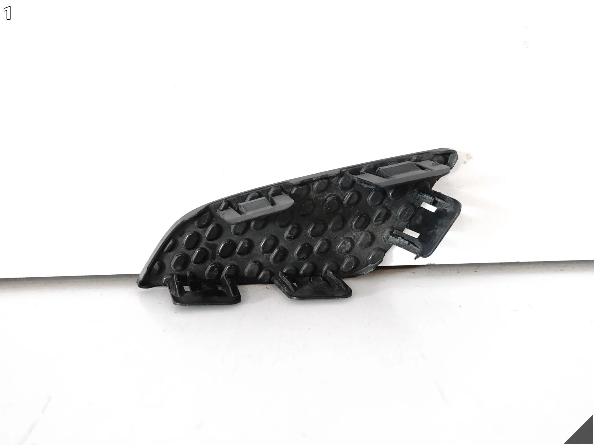 MITSUBISHI OUTLANDER III 3 LIFT 18-22 ZDERZAK KRATKA ZAŚLEPKA PRAWA PRZÓD bb1da2a9c0438f98302592fbd83ced9a