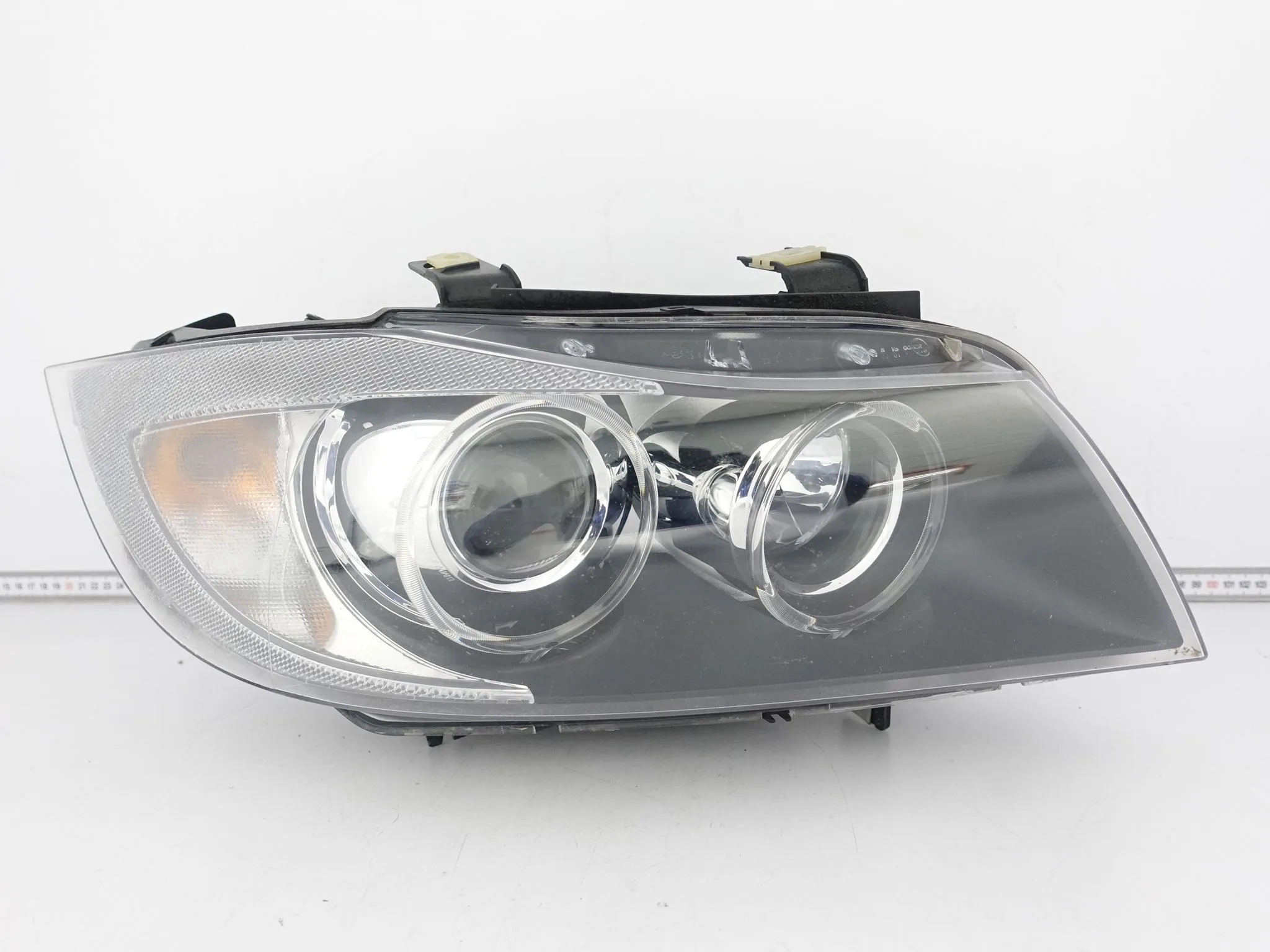 BMW 3 E90 E91 04-08 LAMPA XENON NIESKRĘTNA PRAWA PRZÓD EUROPA 06865607c5fc1a3c91e4abad39e51978
