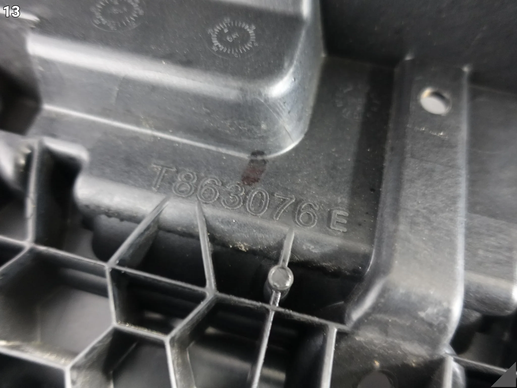 BMW 1 F70 24- KIEROWNICA POWIETRZA ROLETA ŻALUZJA ATRAPA MECHANIZM PRZÓD c98546e3968b7d364d6759bfc843d27a