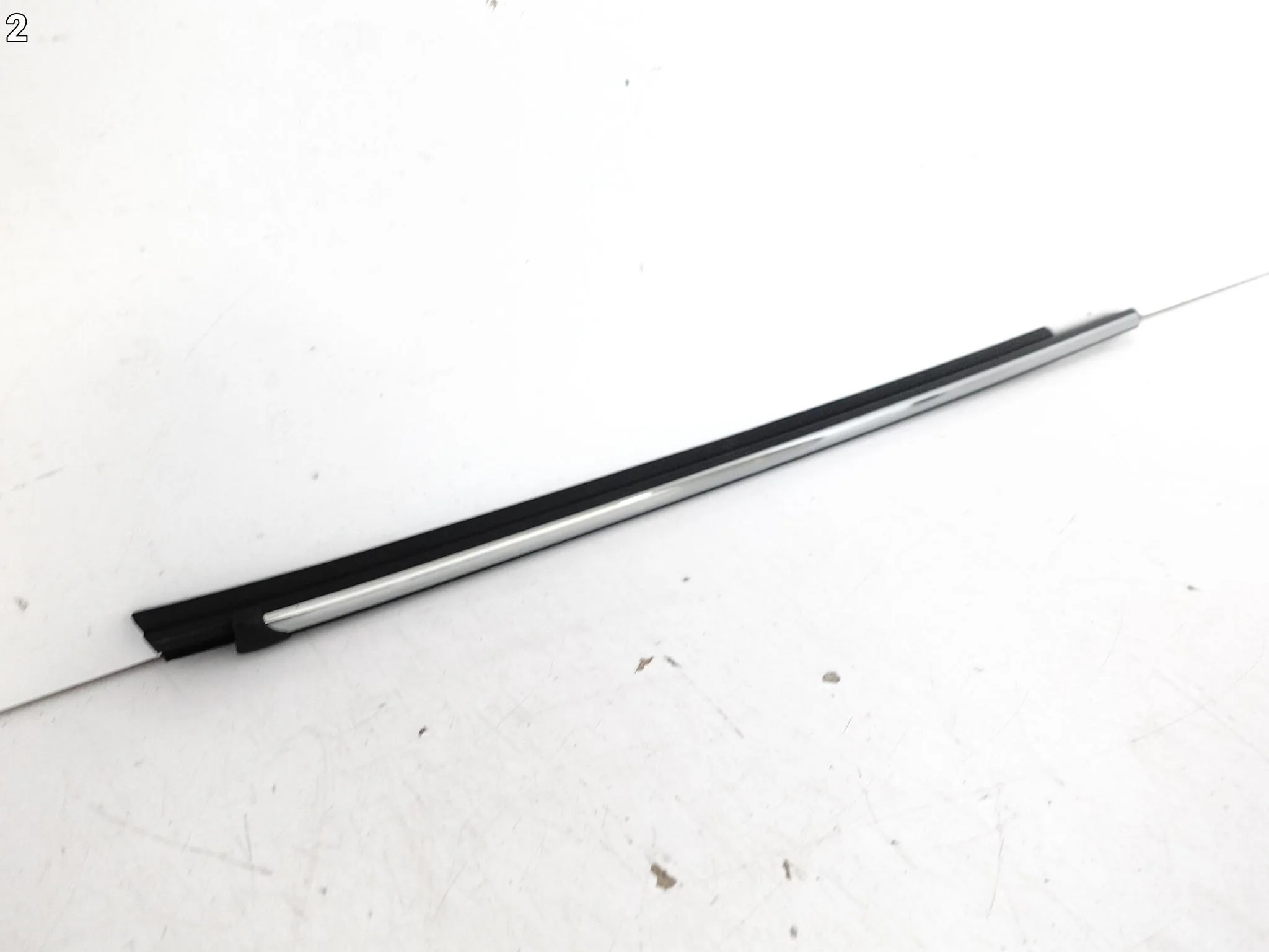 TOYOTA YARIS III 3 LIFT 14-20 LISTWA ZGARNIAJĄCA SZYBY TYŁ PRAWA CHROM 3564d906b0021abc3f8de1efe836036e