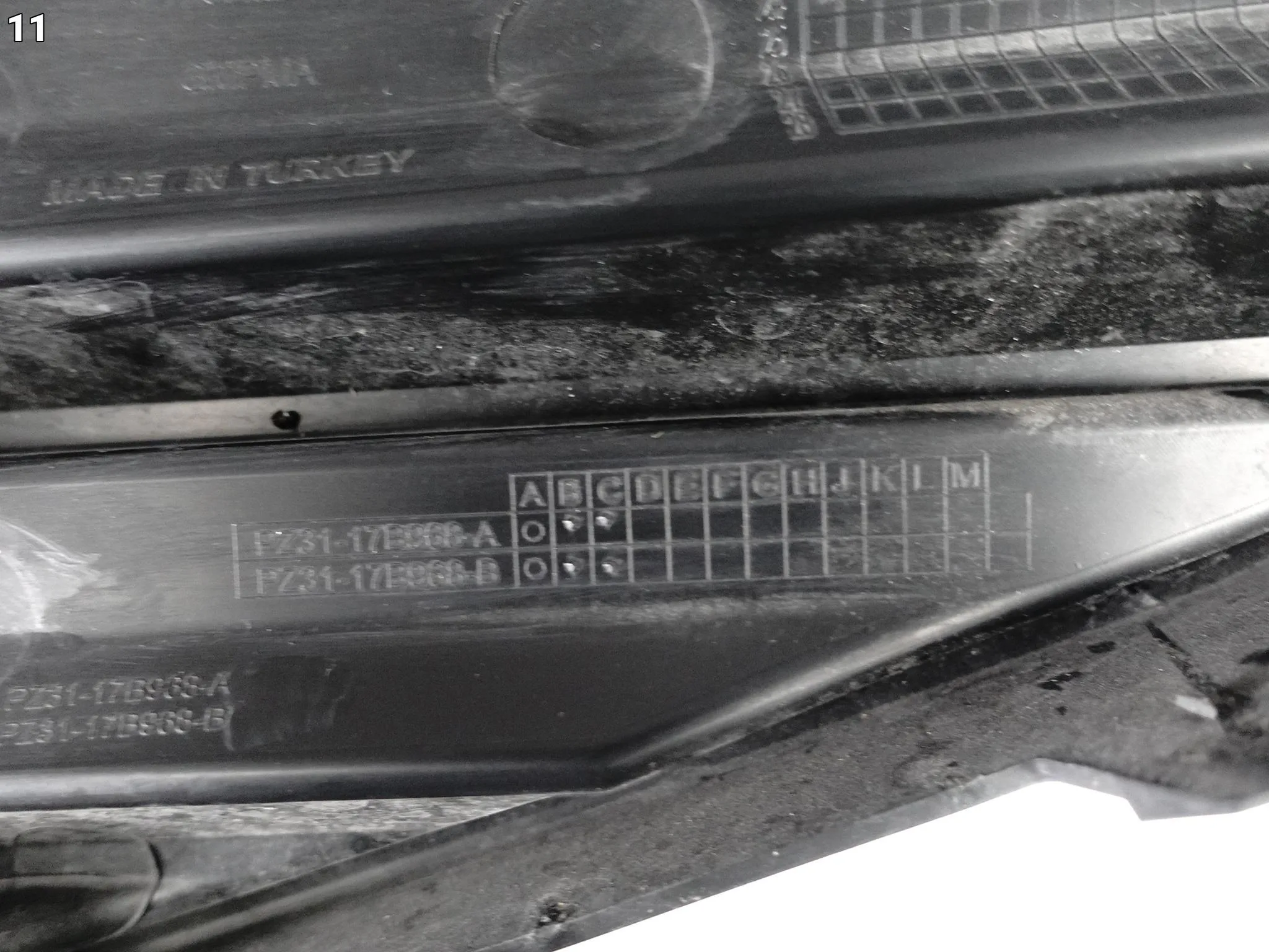 FORD TRANSIT CUSTOM II MK2 23- GRILL ATRAPA KRATKA LOGO W ZDERZAK PRZÓD 918e9ab195f385745b7b8c2f5b4ce2e1