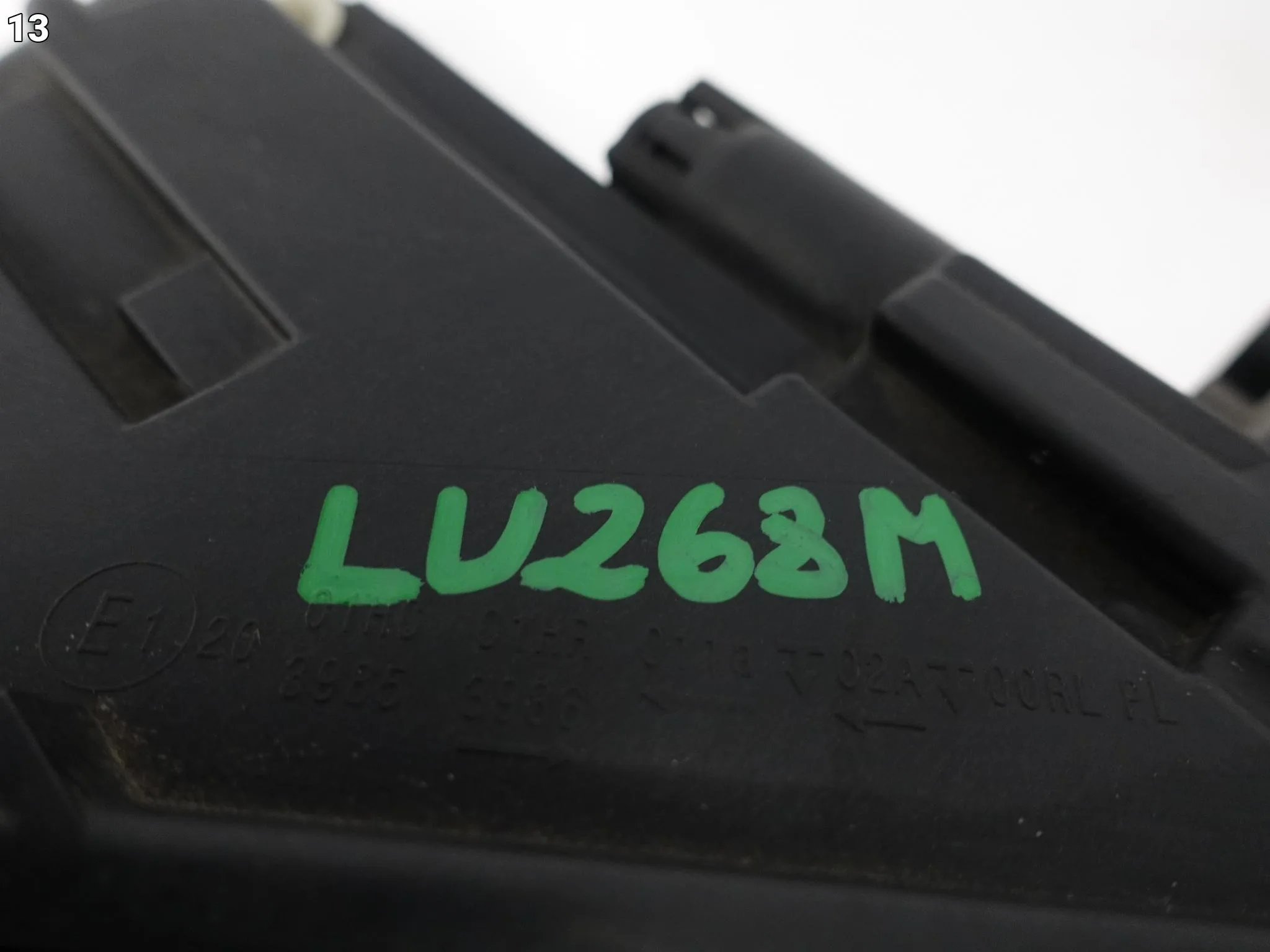 VW TOURAN 5TB II 2 15- LAMPA ZWYKŁA HALOGEN H7 PRAWA PRZÓD EUROPA 66b8c348e467e3edb675a5d870c3ddd7