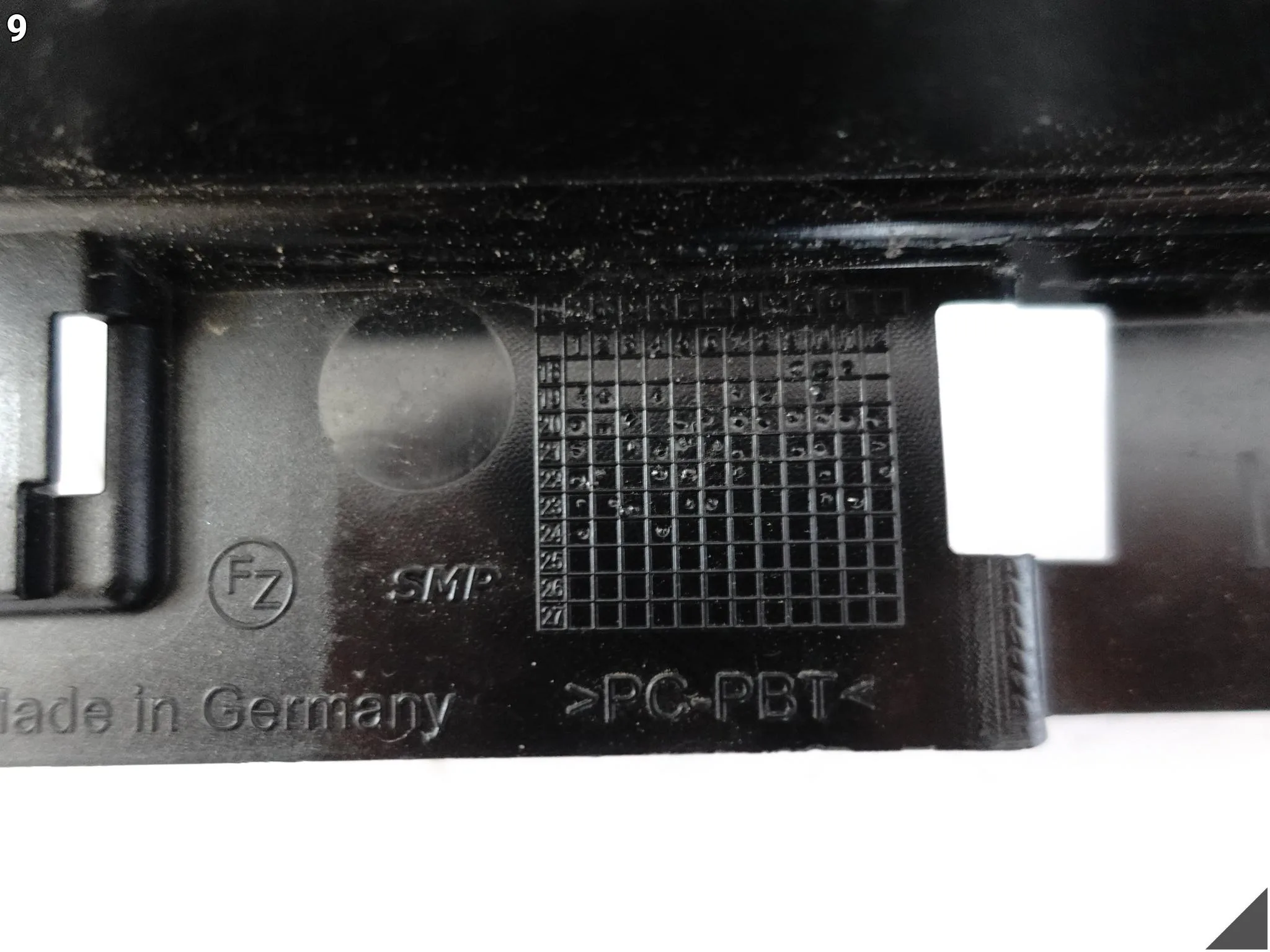 PORSCHE 911 992 TURBO 19- KIEROWNICA POWIETRZA ROLETA ŻALUZJA PRZÓD LEWA b83a30bf7e3b6ff1fe394f4fb665acbb