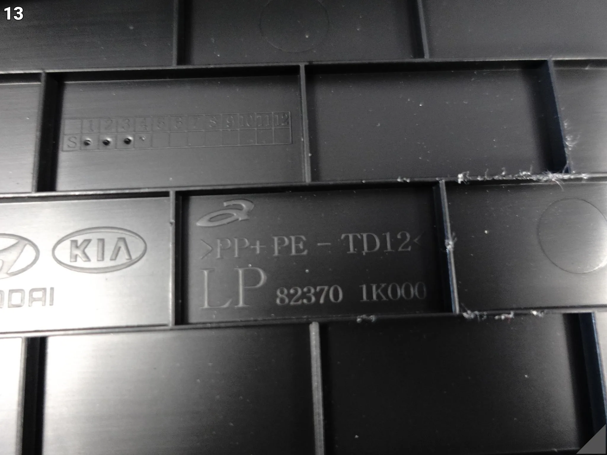HYUNDAI iX20 10-19 TAPICERKA BOCZEK DRZWI PANEL STEROWANIA LEWA PRZÓD 56cbbab37a6bdbf3ce9b75bf400b2bf2