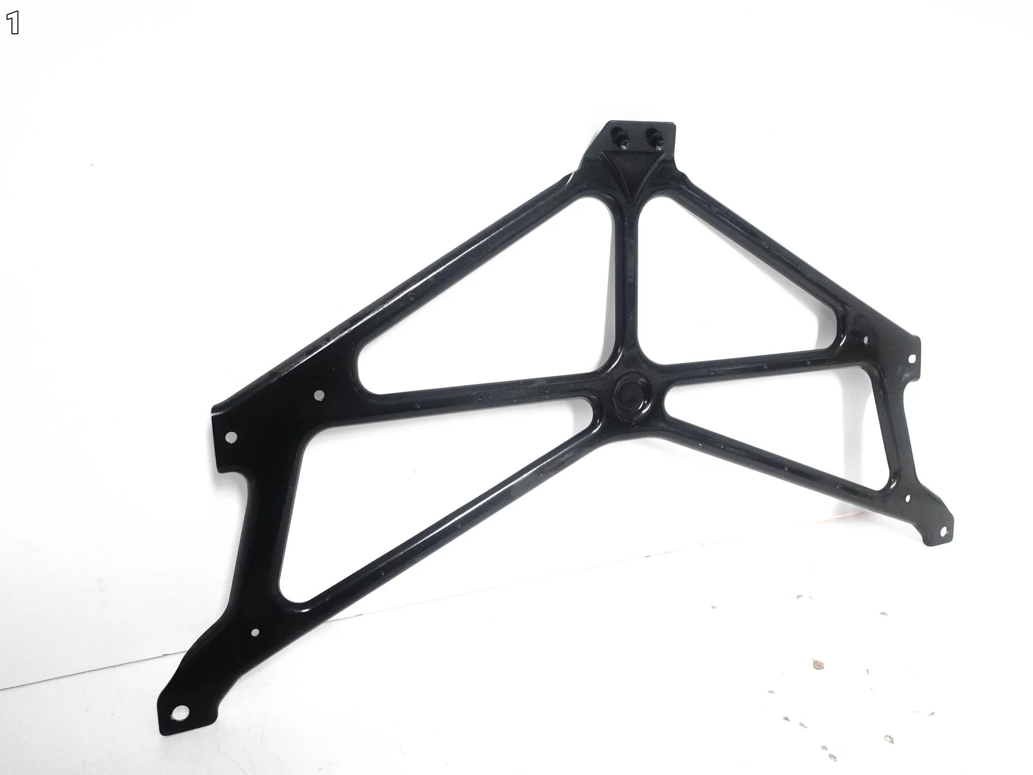 BMW M3 F80 M4 F82 F83 M2 F87 BELKA WZMOCNIENIE PAS WSPORNIK CHŁODNICY PRZÓD 9ed64383a93cdcf5d815c6e310976d51