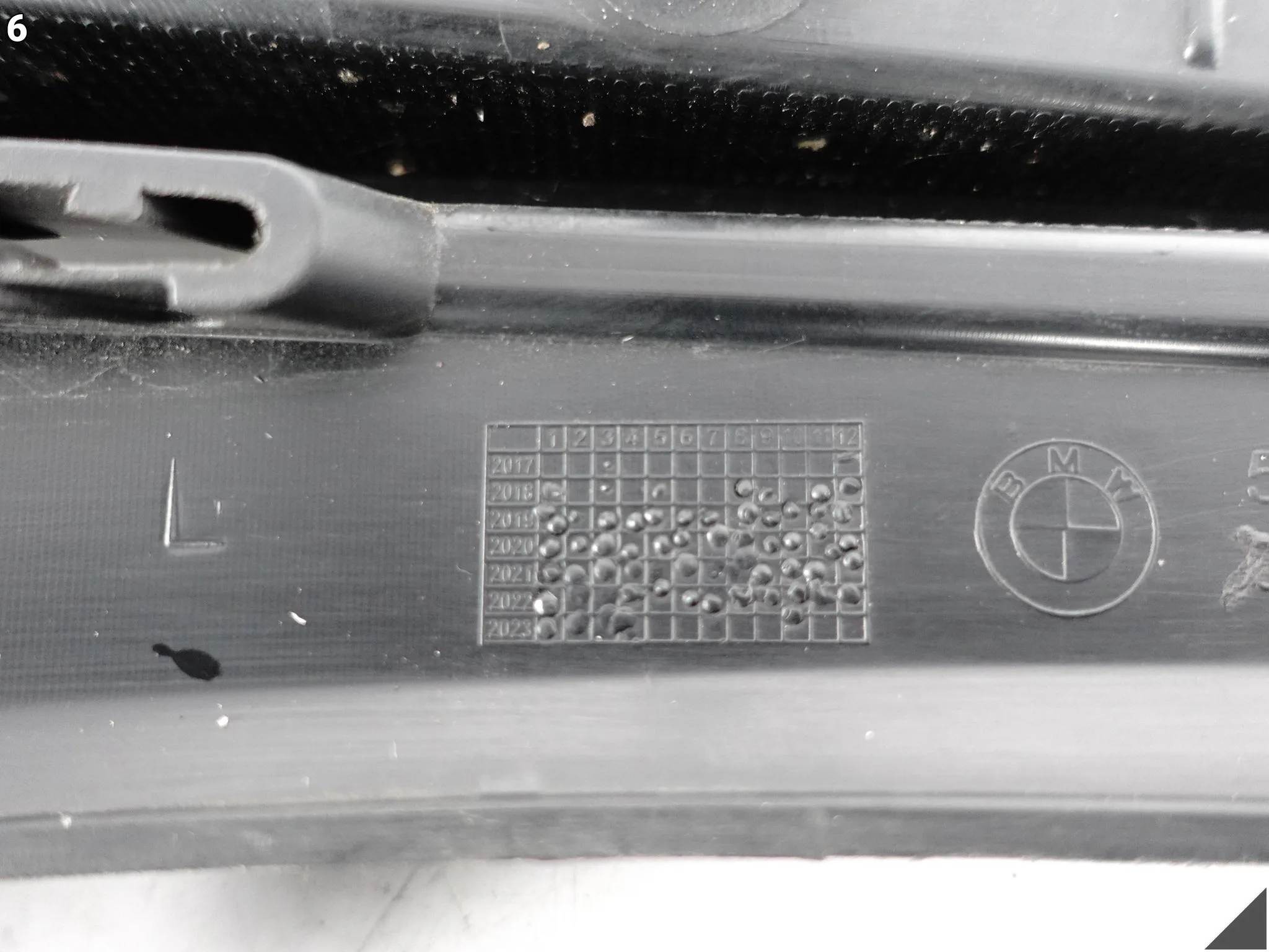 BMW 1 F40 19-24 KRATKA WLOT ATRAPA ZAŚLEPKA W ZDERZAK PRZÓD LEWA 963d6a61003fbf542b616e20fe92ca2c