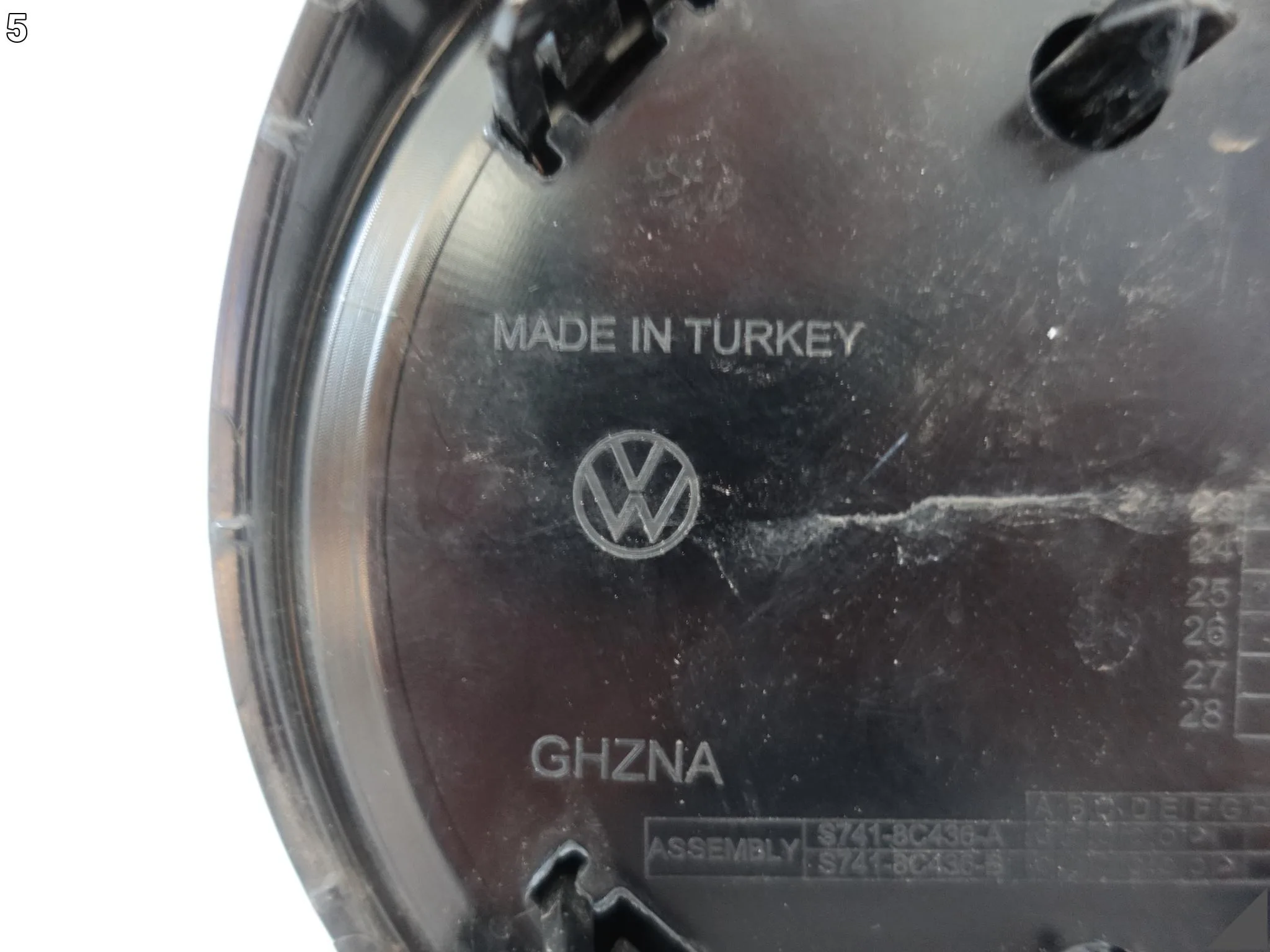 VW TRANSPORTER T7 7T0 7T1 25- ZNACZEK LOGO EMBLEMAT W ZDERZAK PRZÓD 7ed111dc4823d739580a91f6741ec4c1