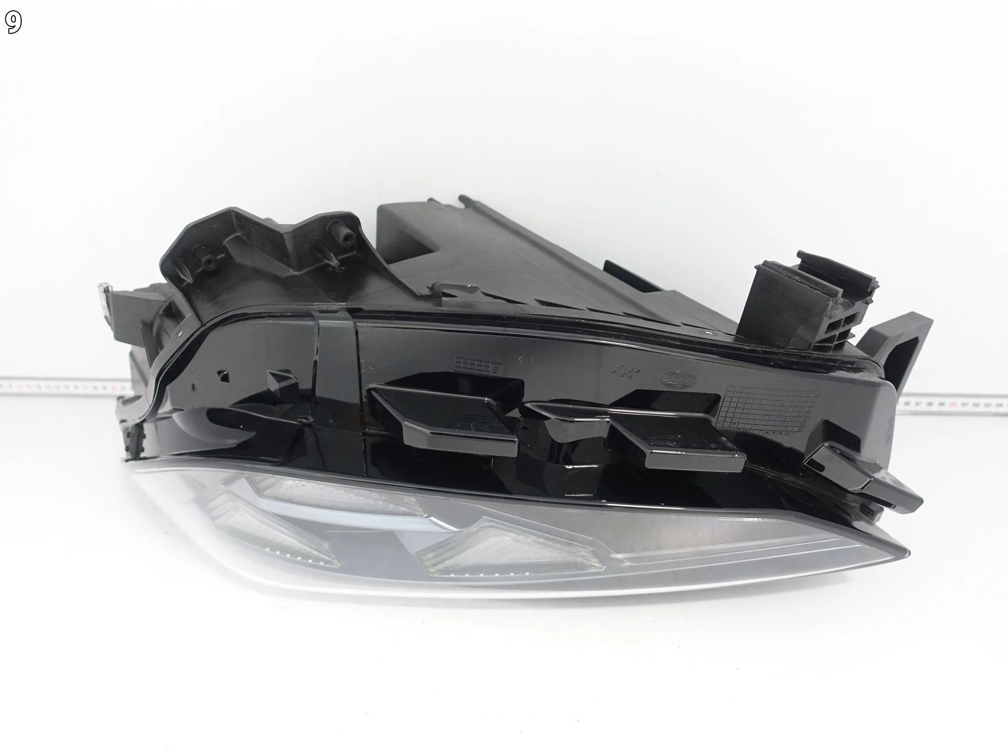 CUPRA TAVASCAN 11H 24- LAMPA FULL LED LEWA PRZÓD EUROPA IDEALNA 7a85d6b76f97083511c14940183523d1