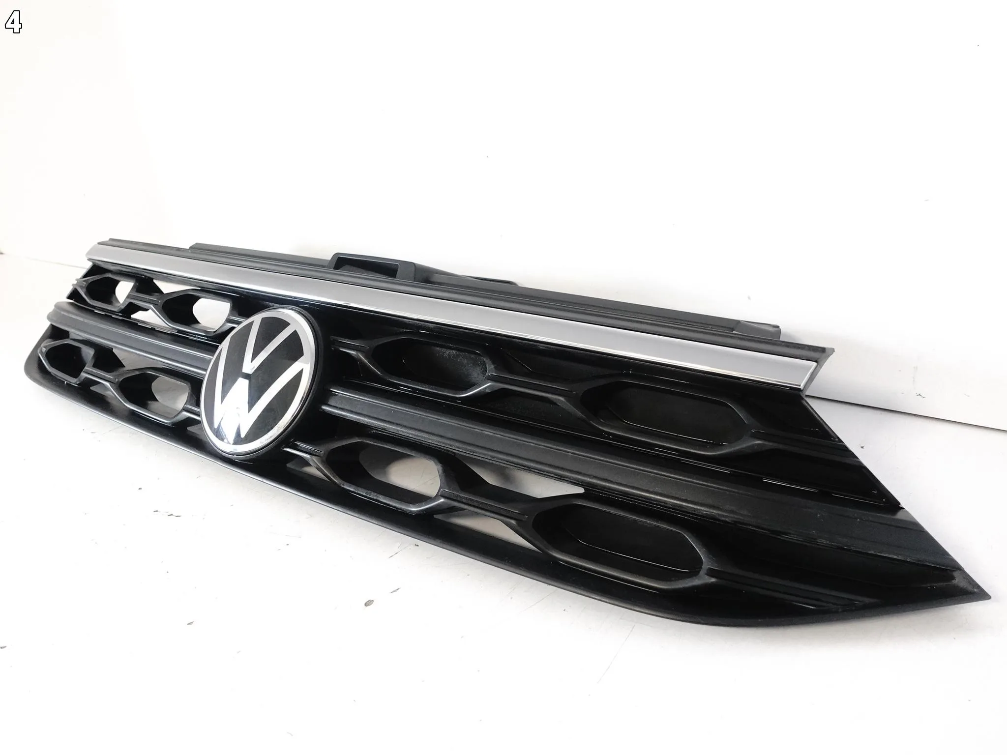 VW T-ROC 2GA LIFT 21-25 GRILL ATRAPA KRATKA LISTWA CHROM EMBLEMAT RADAR a294306462e53cd0a98c956c5e9f96fd