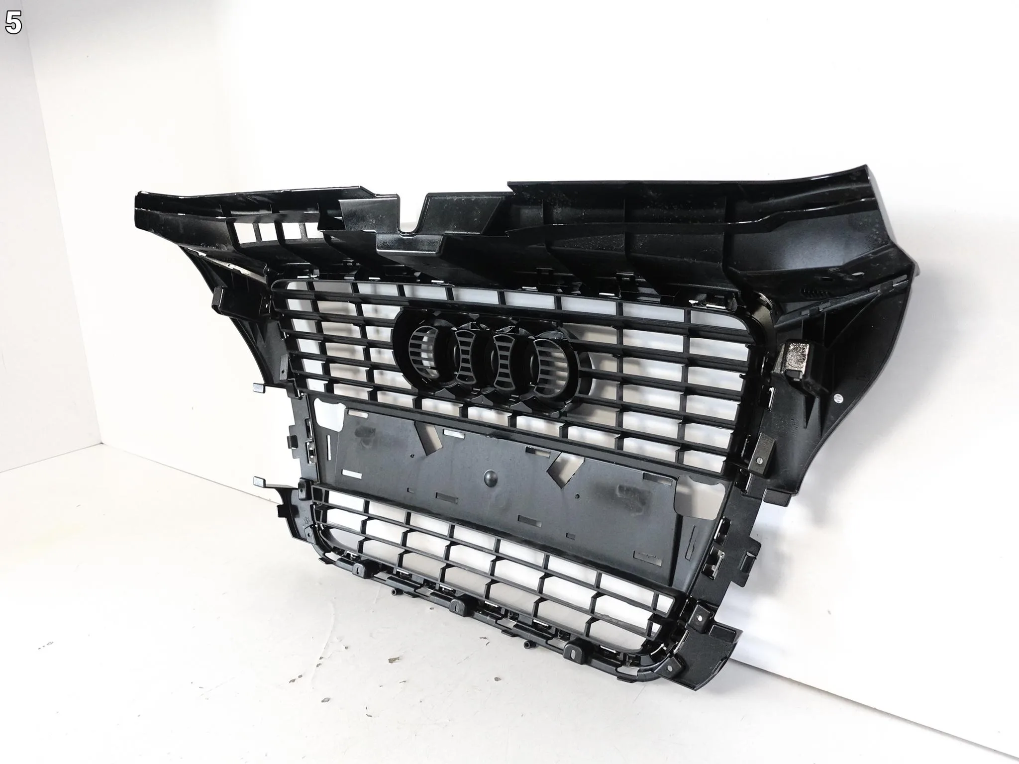 AUDI A3 8P0 LIFT S-LINE 08-12 GRILL ATRAPA KRATKA W ZDERZAK CZARNY POŁYSK 6f801f0c8e1b298da03c7e0e5e946cae