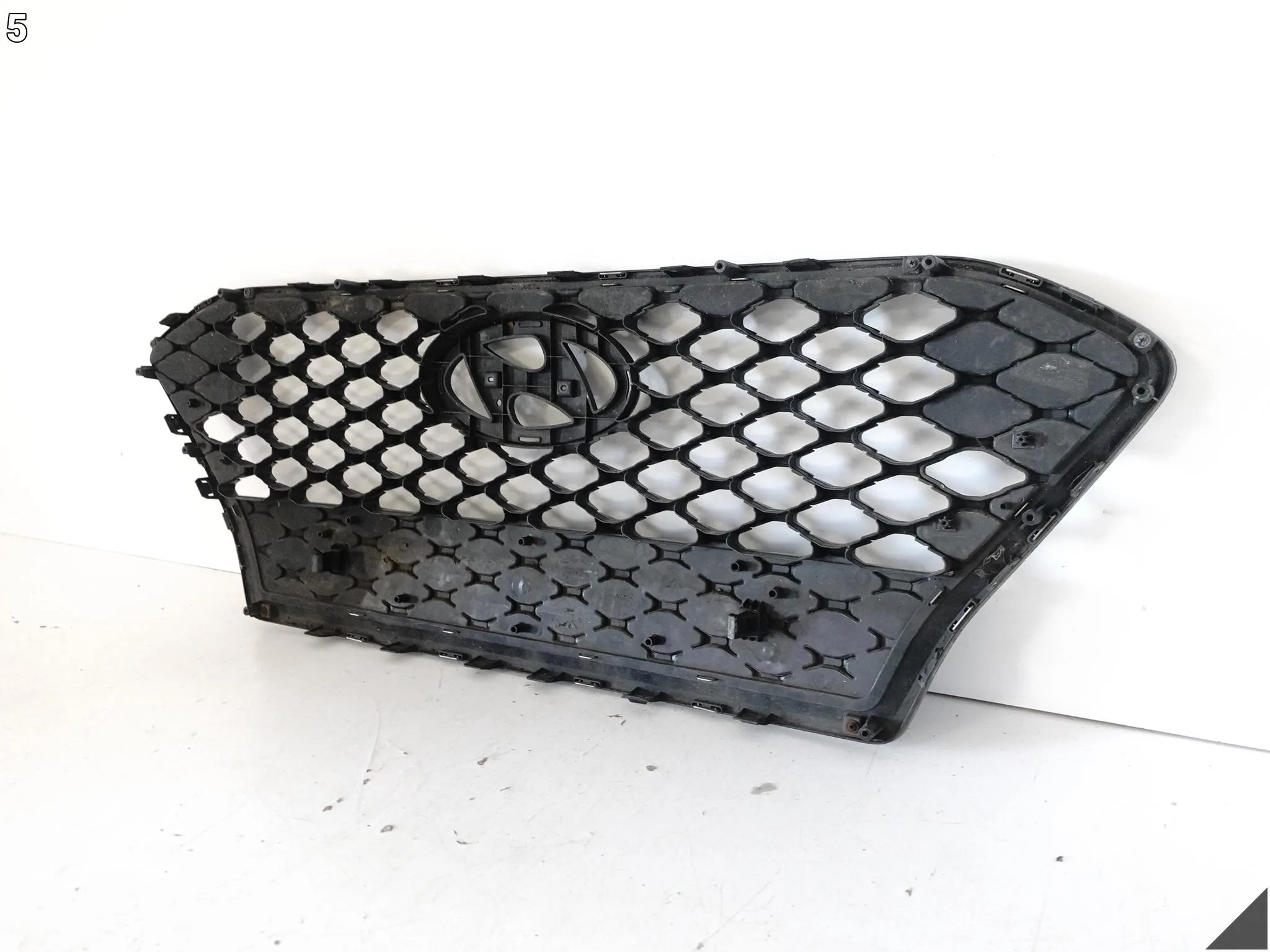 HYUNDAI KONA I 17-20 GRILL ATRAPA WLOT KRATKA W ZDERZAK PRZÓD 86352-J9100 cbf7e4a3b7c27d767d00fa445c696cdc