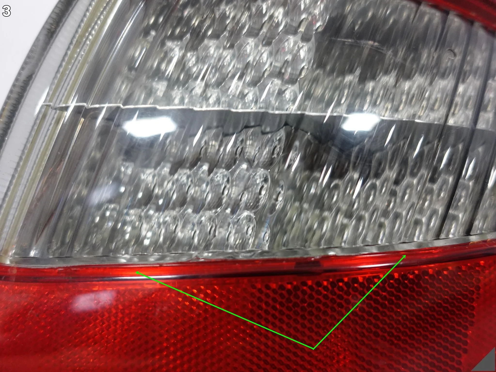 MASERATI GRANTURISMO M145 07-13 LAMPA LED W BŁOTNIK PRAWA TYŁ USA 0df7bddb7938a992f93eaab94da41c84