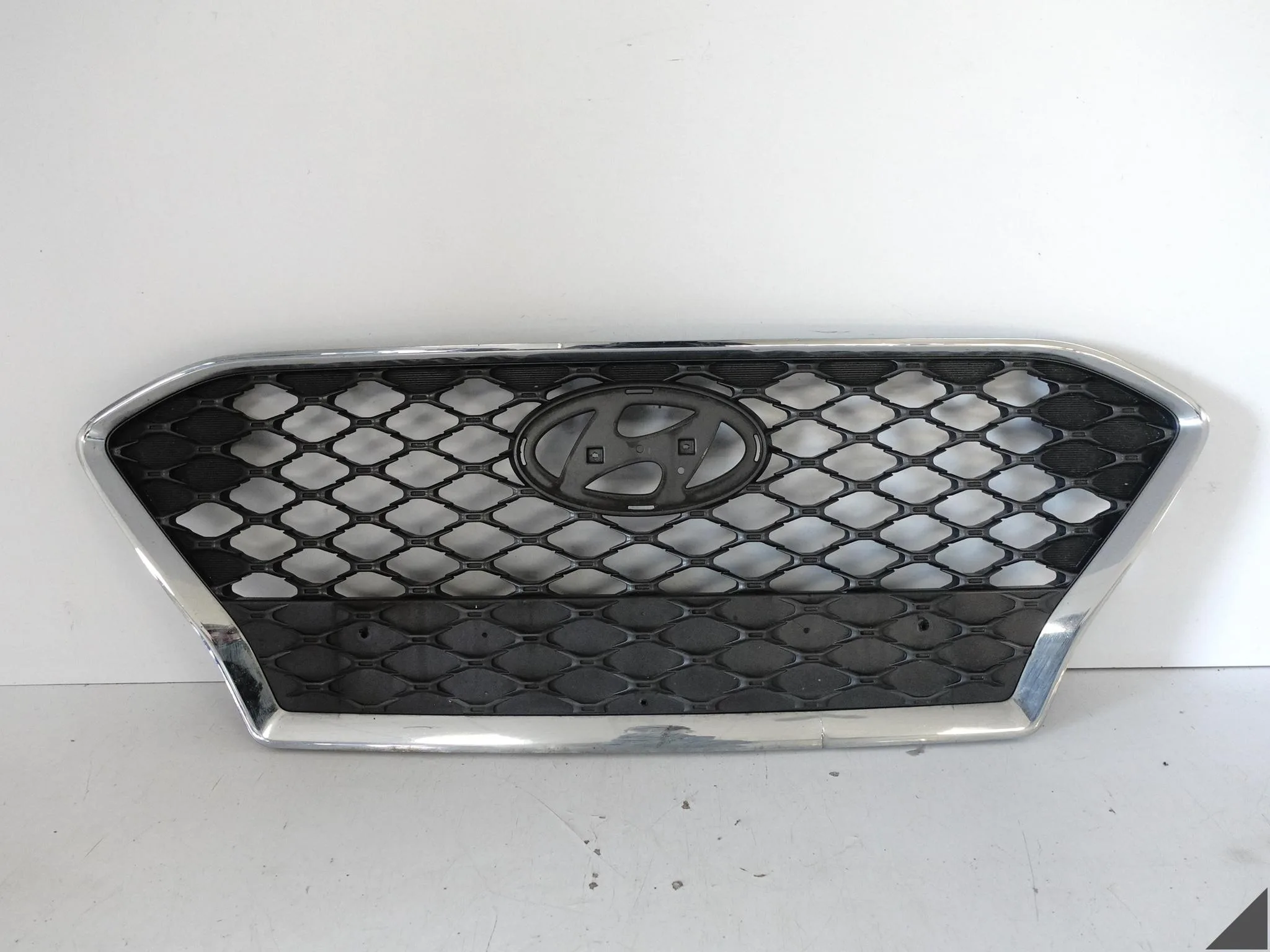 HYUNDAI KONA I 17-20 GRILL ATRAPA WLOT KRATKA W ZDERZAK PRZÓD 86352-J9100 1e9b6b4e42463f2c4f6476e2a4430523