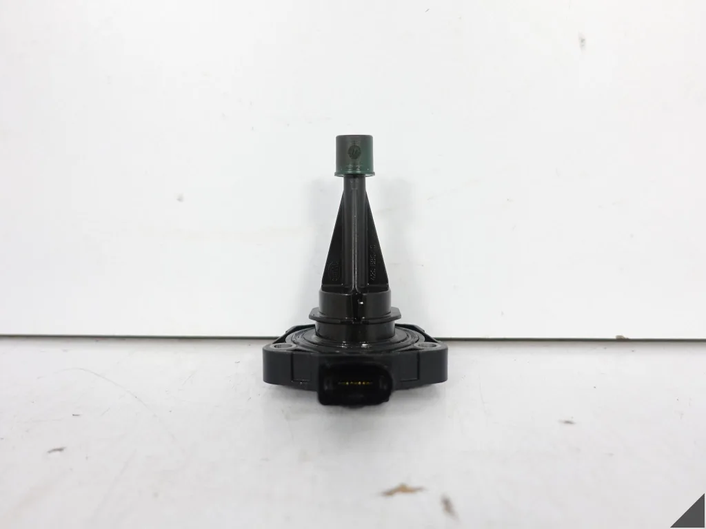 AUDI A1 83A SEAT LEON III VW GOLF VII SKODA CZUJNIK SENSOR POZIOMU OLEJU 8bc170918c1ec6909d2906aa9e0645b9