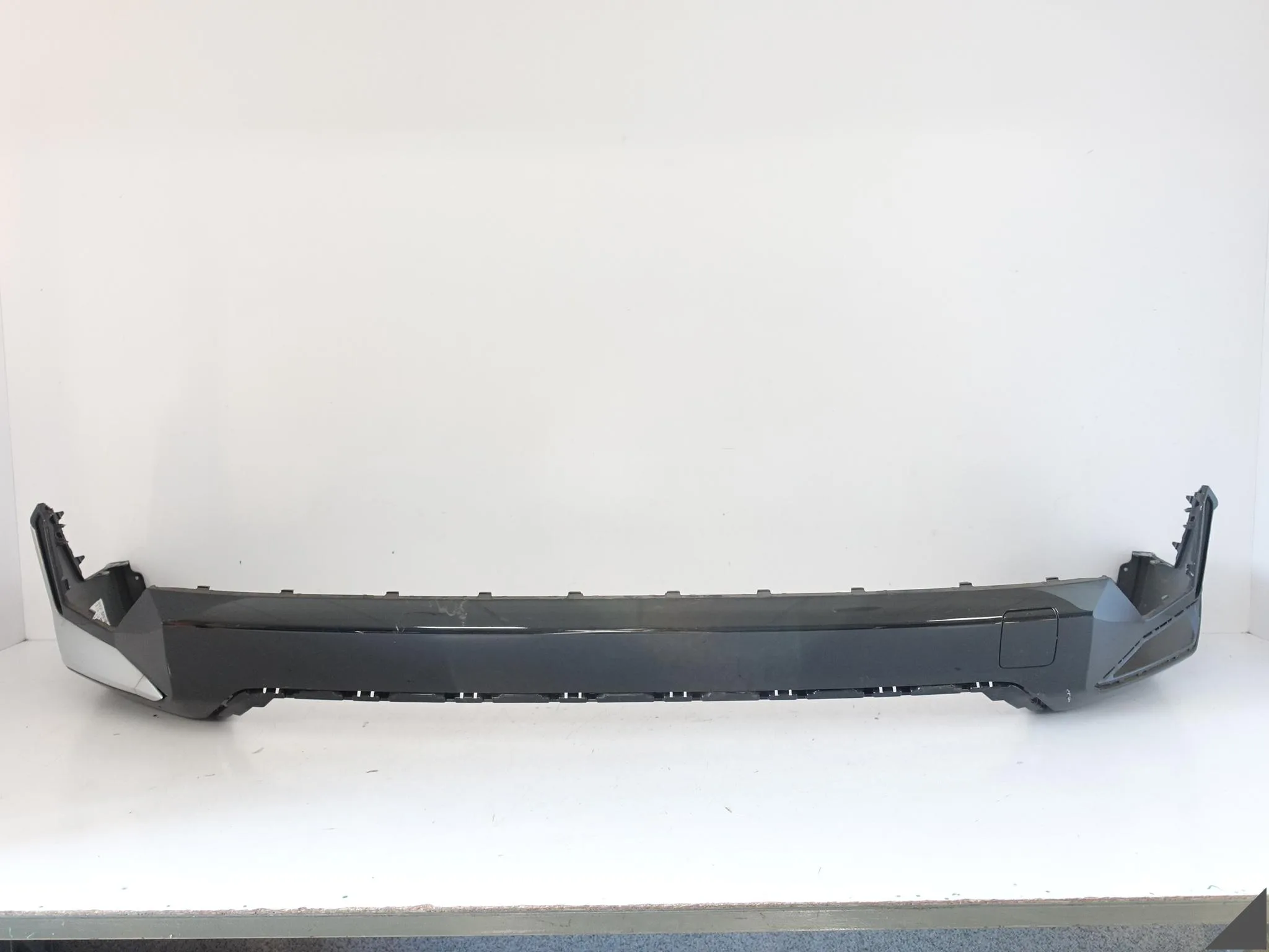 BMW X1 U11 BASIC / ZWYKŁY / X-LINE 22- SPOILER W ZDERZAK PRZÓD (POD PDC) 2ca61e83decf0e4f3957387285dcf1eb