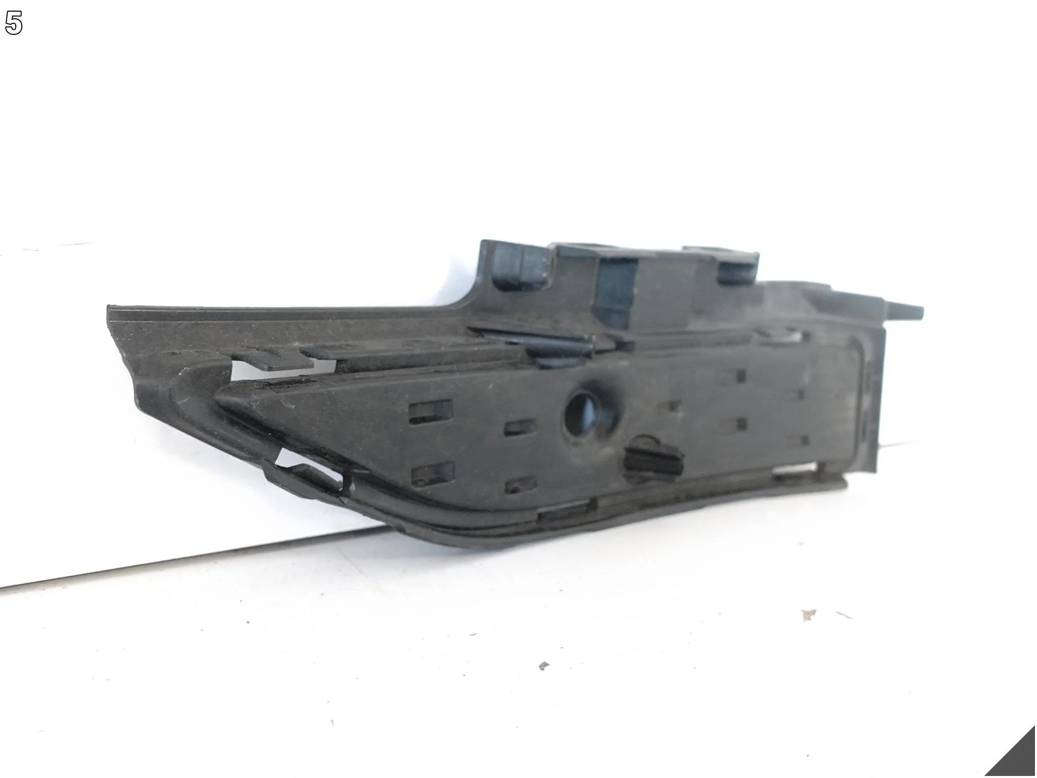 HYUNDAI KONA I 1 17-20 KRATKA ATRAPA W ZDERZAK PRAWA PRZÓD PDC 86566-J9010 15491450b927075e6b03376376f14bb0