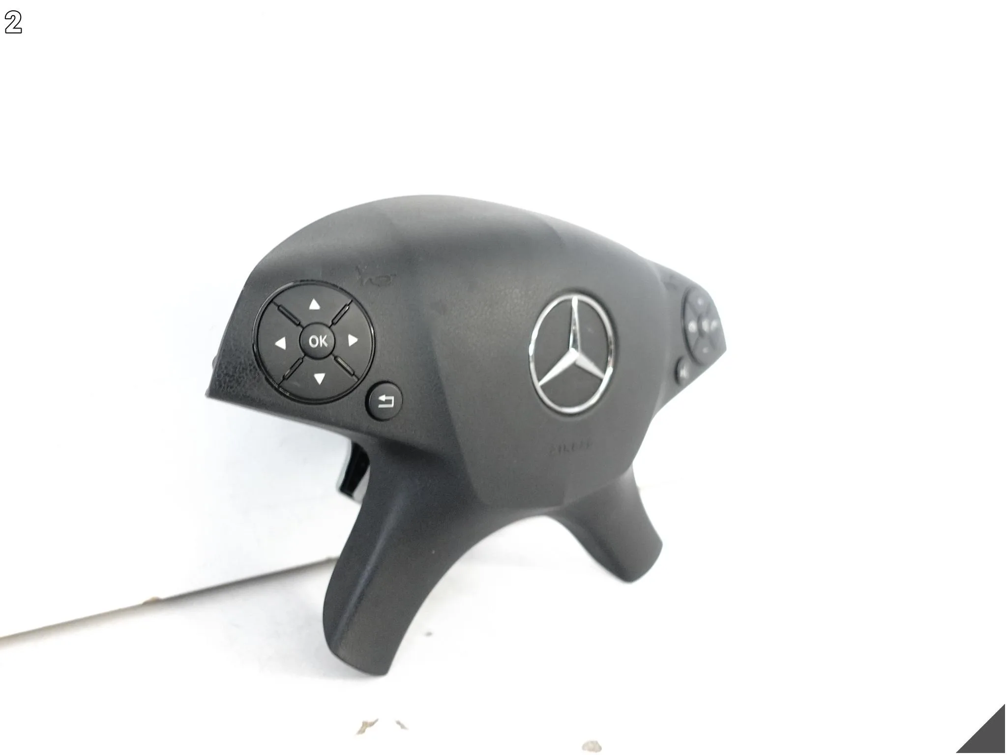 MERCEDES C-KLASA W204 07- OSŁONA MODUŁ AIRBAG PANEL STEROWANIA KIEROWNICY 76831aa3ee3b0f1f89b8a73939e42dc7