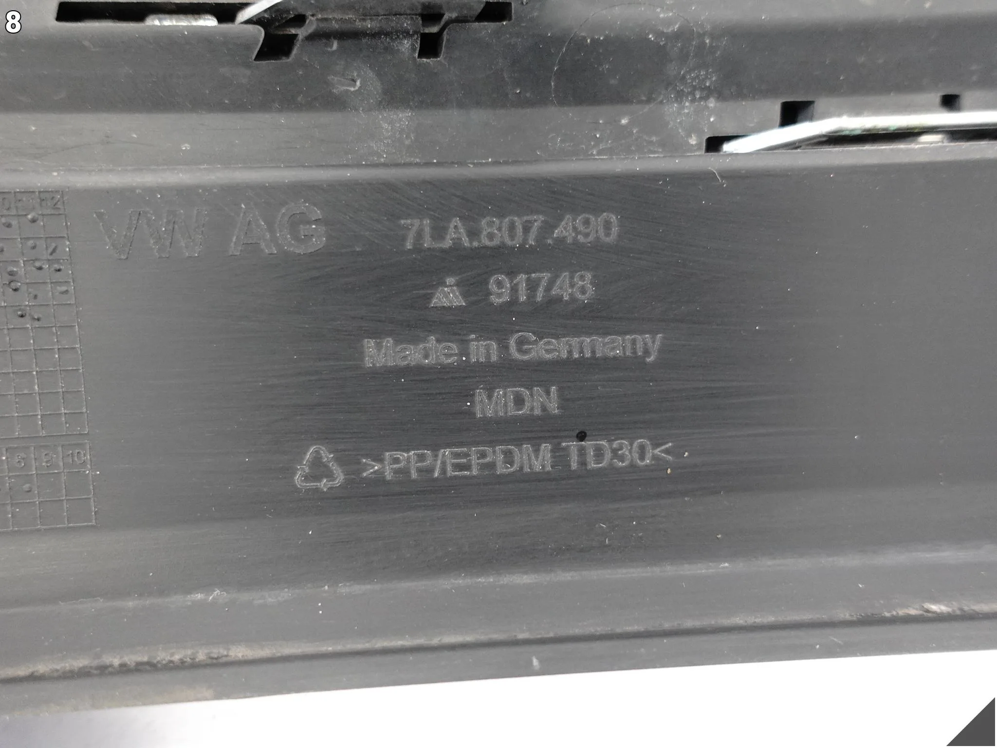 VW T6 T6.1 MULTIVAN LIFT 7L1 19-23 KRATKA ATRAPA W ZDERZAK PRZÓD PRAWY PDC 31601cbc001a24dedf4642a85452b33f