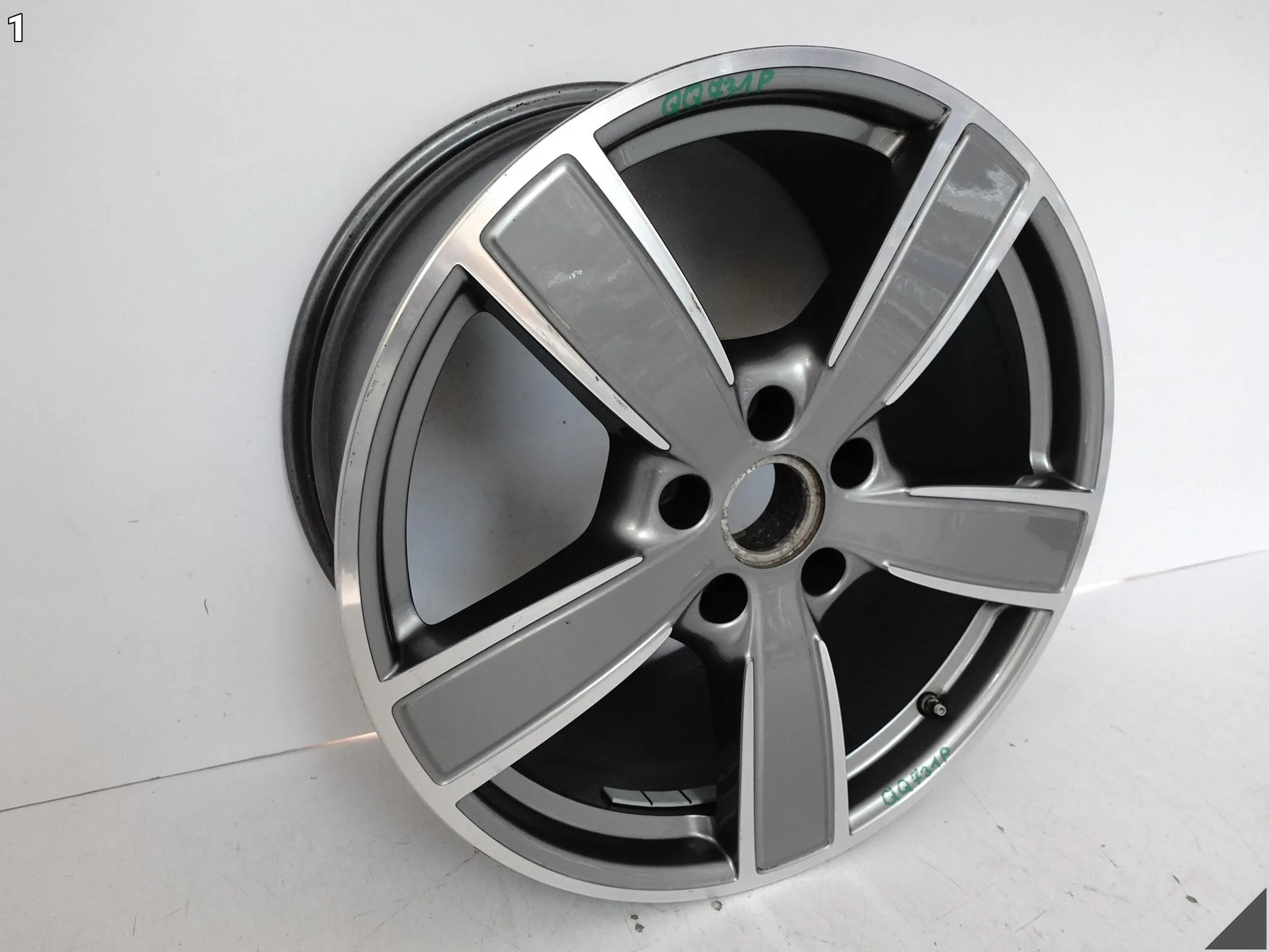 PORSCHE CAYENNE 9Y0 E3 SPORT CLASSIC FELGA ALUFELGA 10,5Jx20 ET64 5×130 OU7 a6639457565a1425754a8916ef53ee97