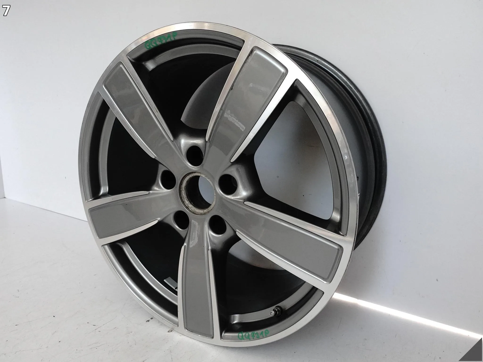 PORSCHE CAYENNE 9Y0 E3 SPORT CLASSIC FELGA ALUFELGA 10,5Jx20 ET64 5×130 OU7 0f116f23b0277611e6d55fea13370270