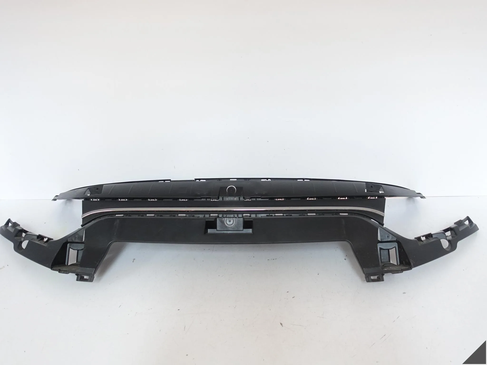 FIAT DOBLO III 3 22- PODSTAWA GRILLA WZMOCNIENIE WSPORNIK ZDERZAKA PRZÓD 757662e03835bce13ba07db2461dce1d