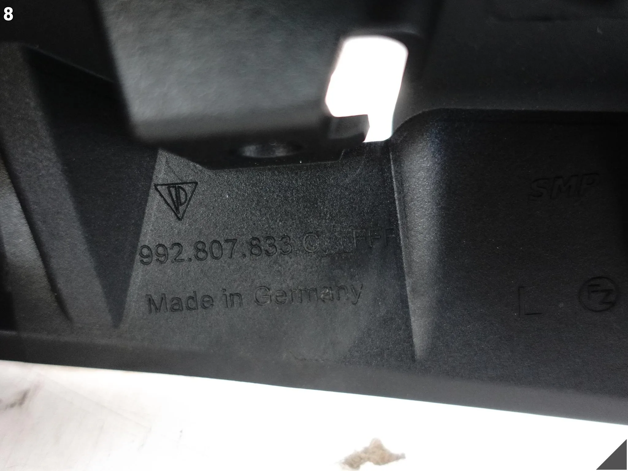 PORSCHE 911 992 SPORT DESIGN PACKAGE 19- OSŁONA ŚLIZG RURY WYDECHOWEJ L OK1 d20fa153aae1ae712a5fb1cd93141124