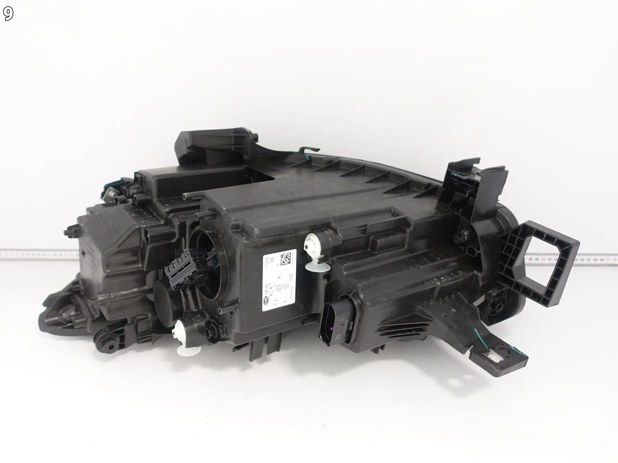 CUPRA TAVASCAN 11H 24- LAMPA FULL LED PRAWA PRZÓD EUROPA b34688239abd437fcdb40220a50b7038
