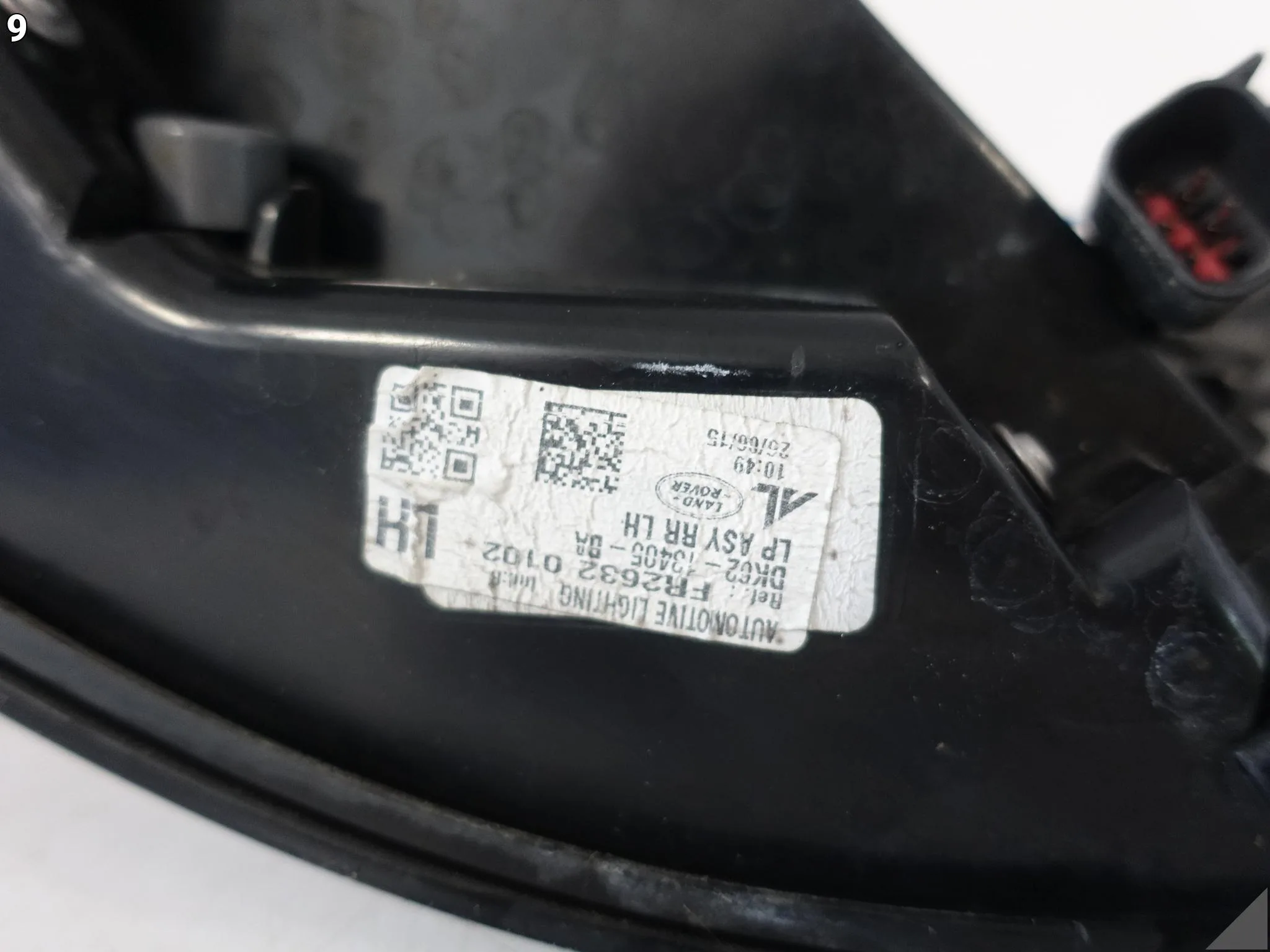 RANGE ROVER SPORT II L494 13-18 LAMPA LED W BŁOTNIK TYŁ LEWA 5f3e65890e7ca8a93a269366aa572506