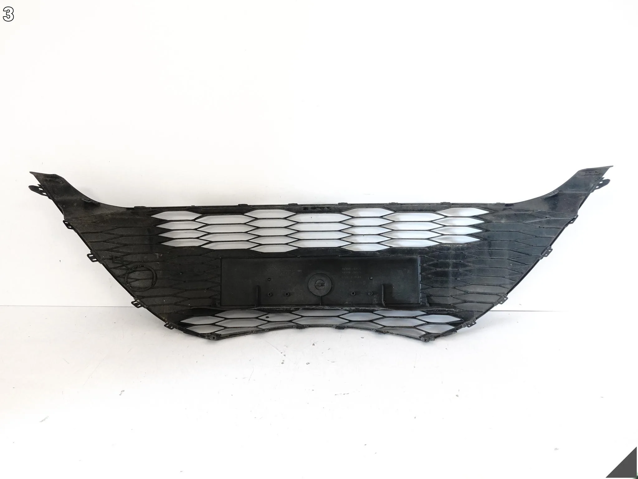 TOYOTA YARIS III 3 DRUGI LIFT 17-20 KRATKA ŚRODKOWA ATRAPA ZDERZAK PRZÓD 280636268d6dfc47e570e70026e35596