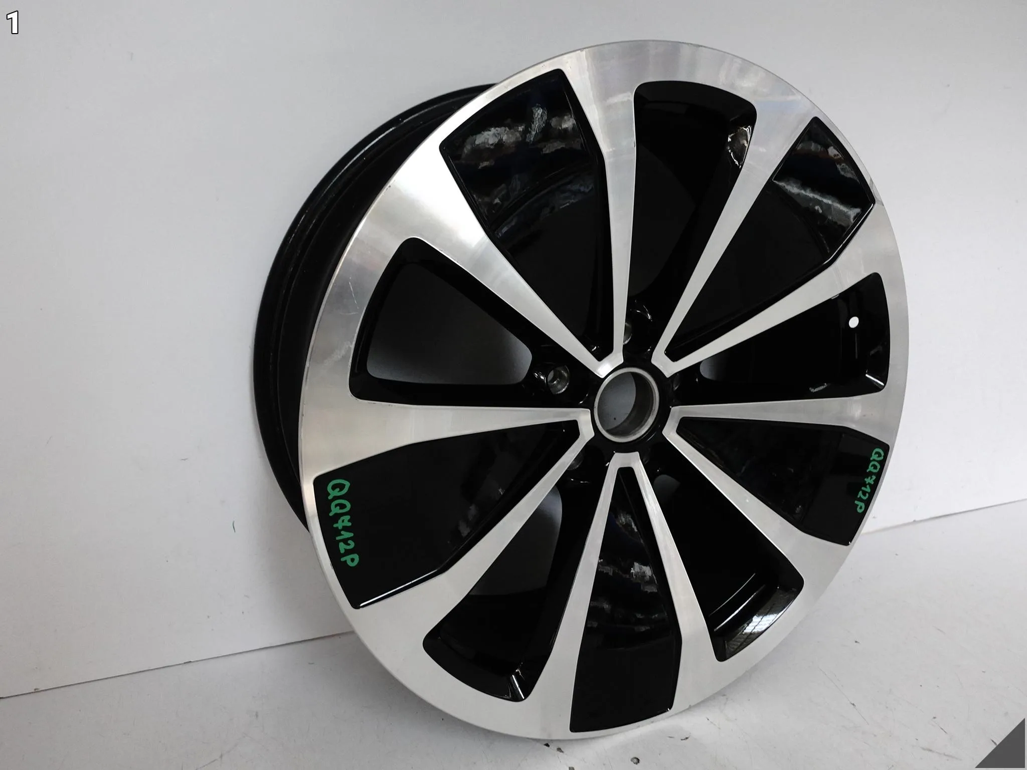 PORSCHE MACAN II 95C MACAN STYLE FELGA ALUFELGA 9,0Jx22 ET29 5×130 QO1 886e172e4dd7ae01030ae080ee18a7b5