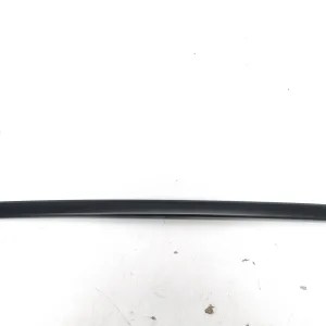 TOYOTA LAND CRUISER J250 ZX 1958 24- LISTWA USZCZELKA SZYBY CZOŁOWEJ PRAWA e61c356d791f5eccbd47d77f114c7a40