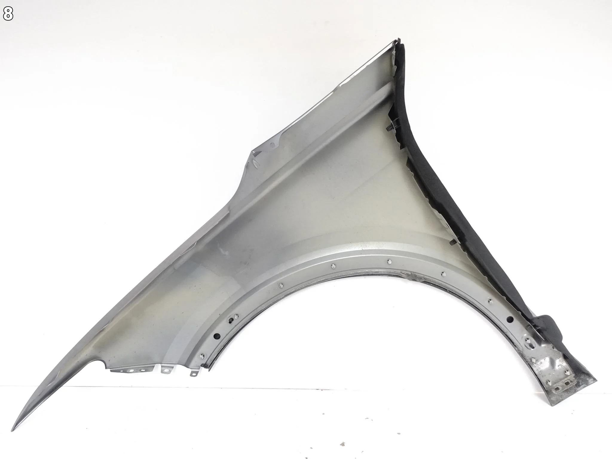 AUDI Q4 E-TRON 89A 21- BŁOTNIK FENDER LISTWA PRAWY PRZÓD 1a7d8bd59a94bfc4695b5f51cea5bac6