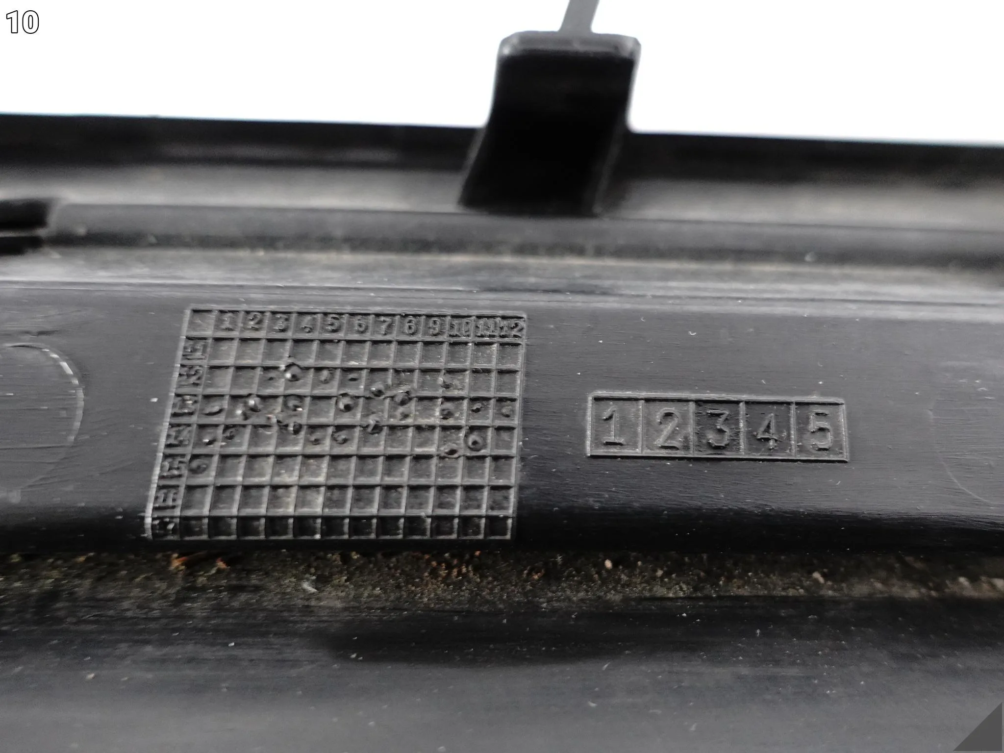VW GOLF VII 7 5G0 12-16 GRILL ATRAPA KRATKA EMBLEMAT W ZDERZAK PRZÓD f08c5179eecc4707f1df67cf9121a4a8