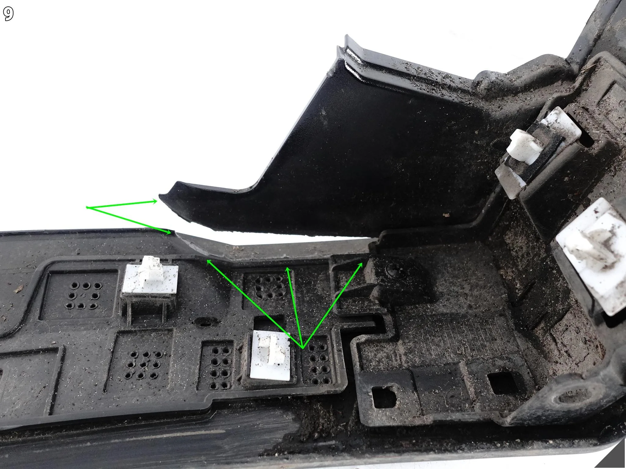 KIA EV9 MV GT-LINE 23- LISTWA NAKŁADKA POSZERZENIE NA BŁOTNIK PRZÓD PRAWA 8871b22530fbc33c6440d6bbced8394c