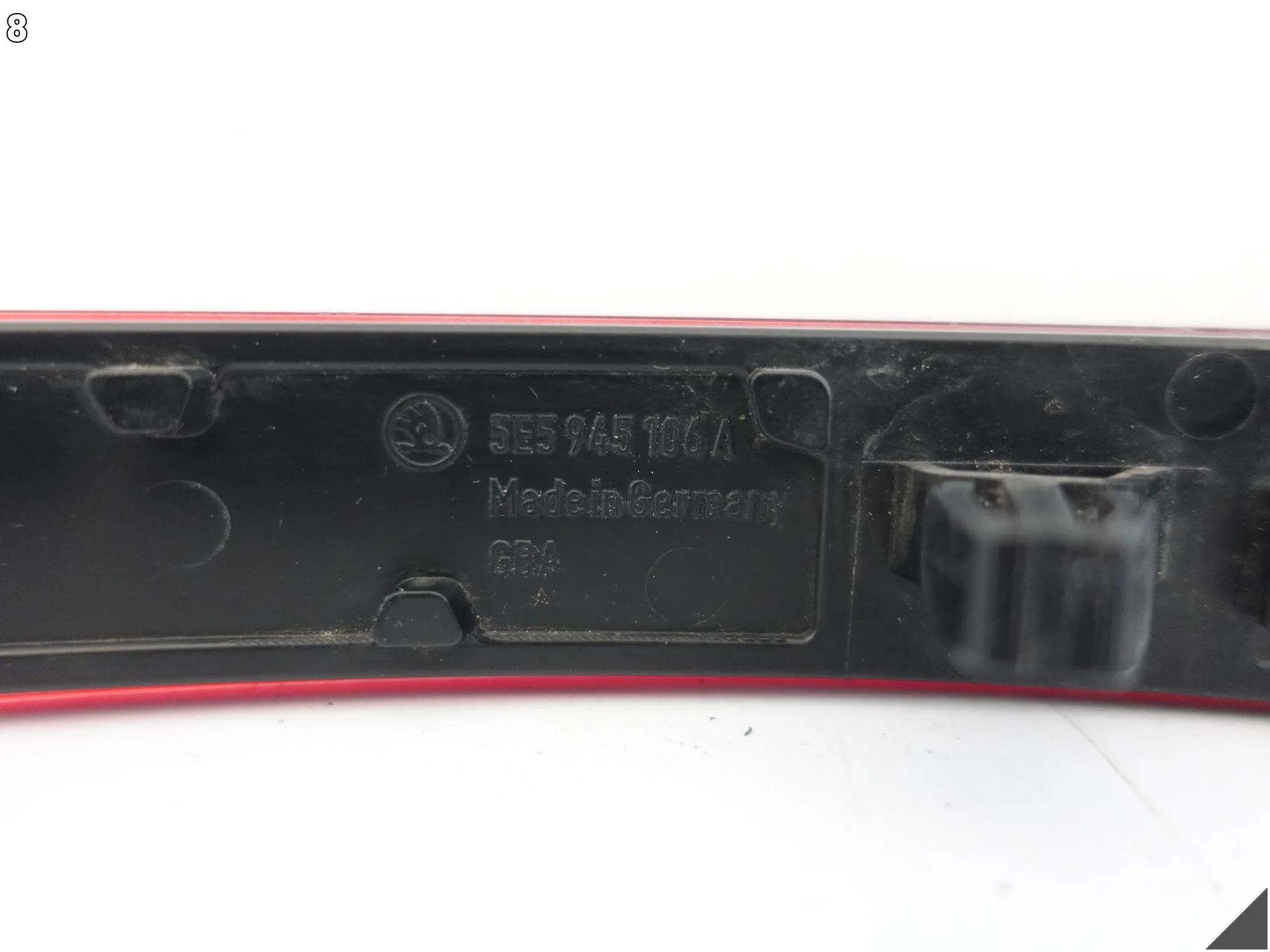 SKODA OCTAVIA III 5E9 LIFT KOMBI SEDAN 16-20 ODBLASK W ZDERZAK TYŁ PRAWY a34d8dbf561b3fa9f9837f073626949c