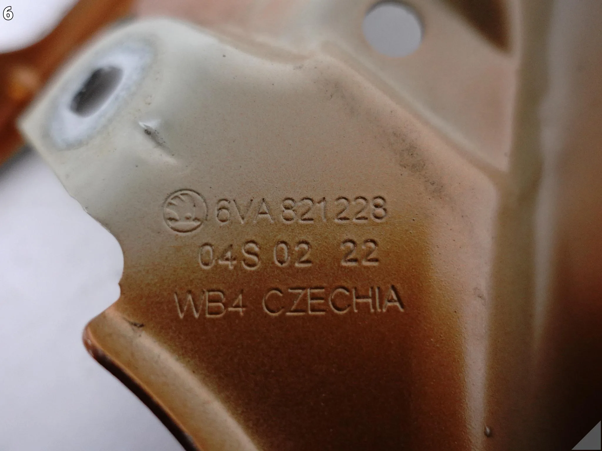 SKODA FABIA IV 6VA 21- WSPORNIK PODPORA MOCOWANIE W BŁOTNIK PRZÓD PRAWY 10afee0729e41be1e504efa534fea159