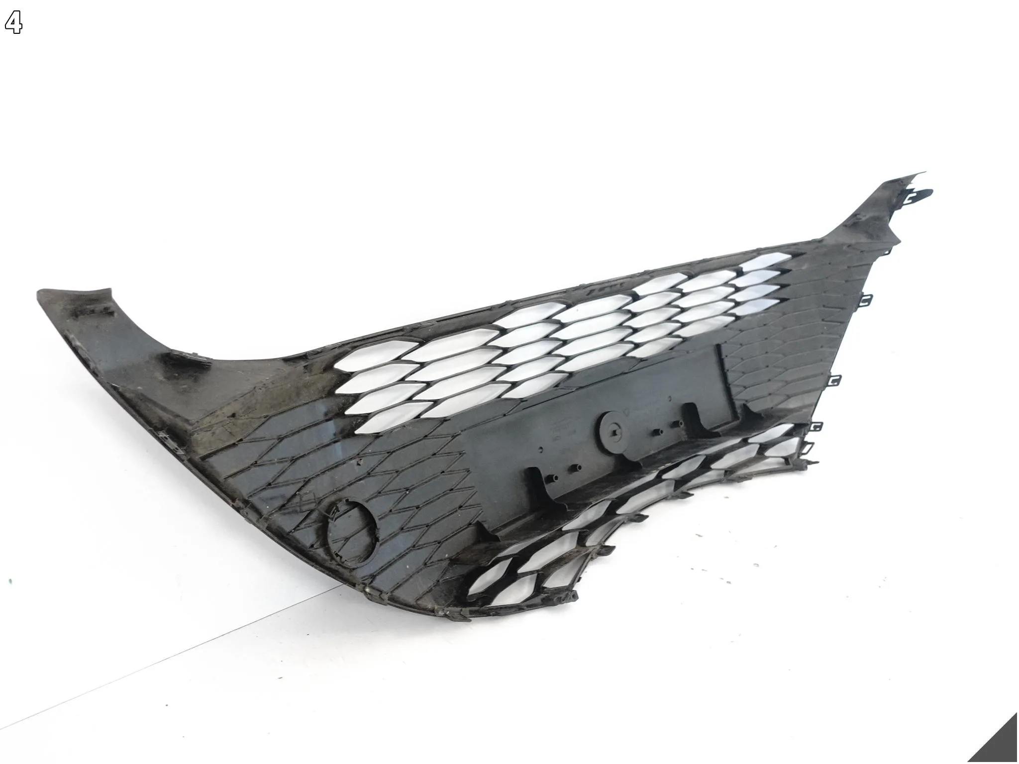 TOYOTA YARIS III 3 DRUGI LIFT 17-20 KRATKA ŚRODKOWA ATRAPA ZDERZAK PRZÓD b5c2bf04c4179f33e00340a02602fef2