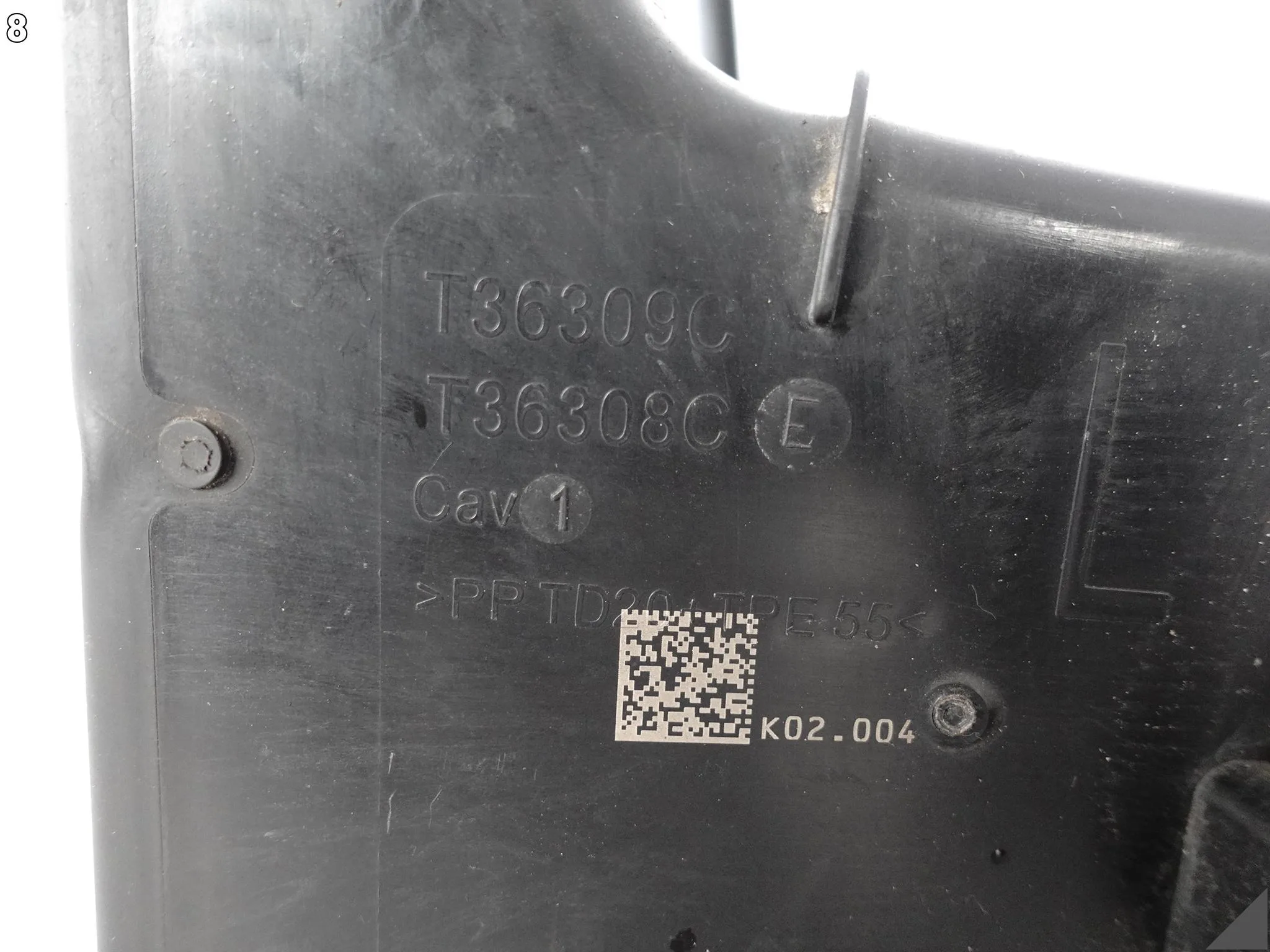 BMW 1 F40 19-24 KIEROWNICA POWIETRZA OBUDOWA WLOT CHŁODNICY PRZÓD LEWA 188fe8f59bf49d6b8e0969ecbd5ef449